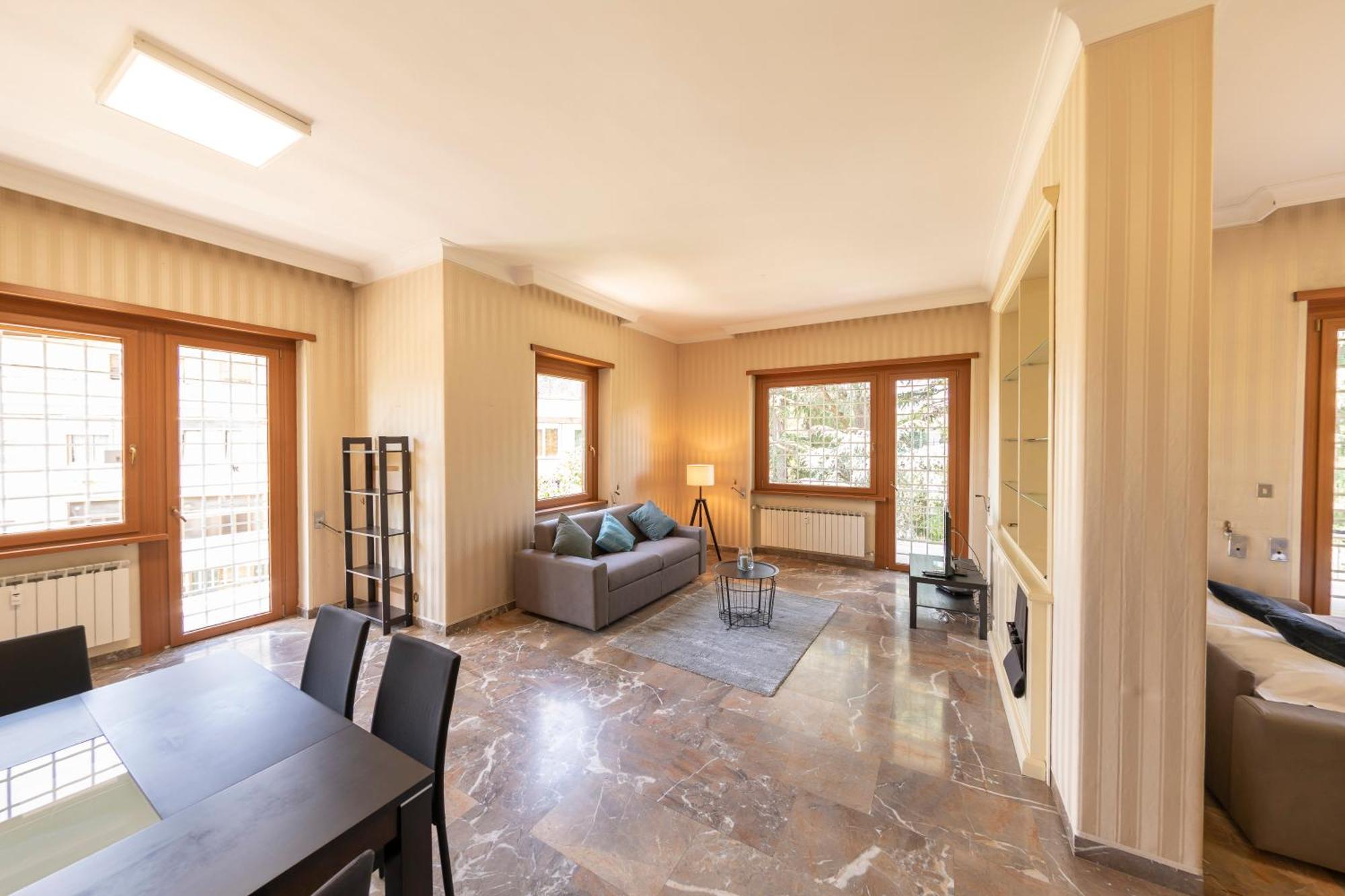 10min Vaticanobig Vintage Apartment Rome
