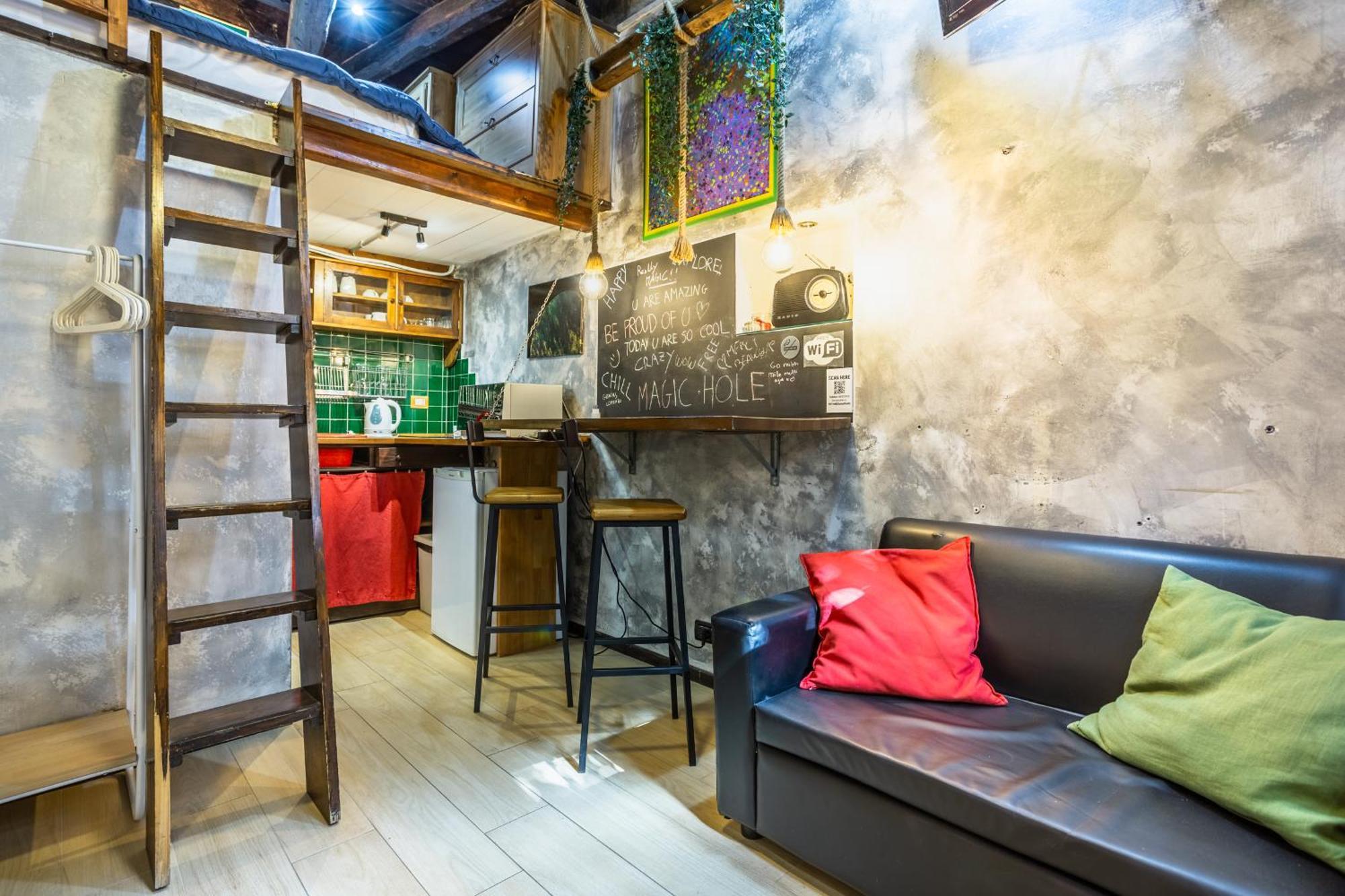 The Magic Hole Apartment