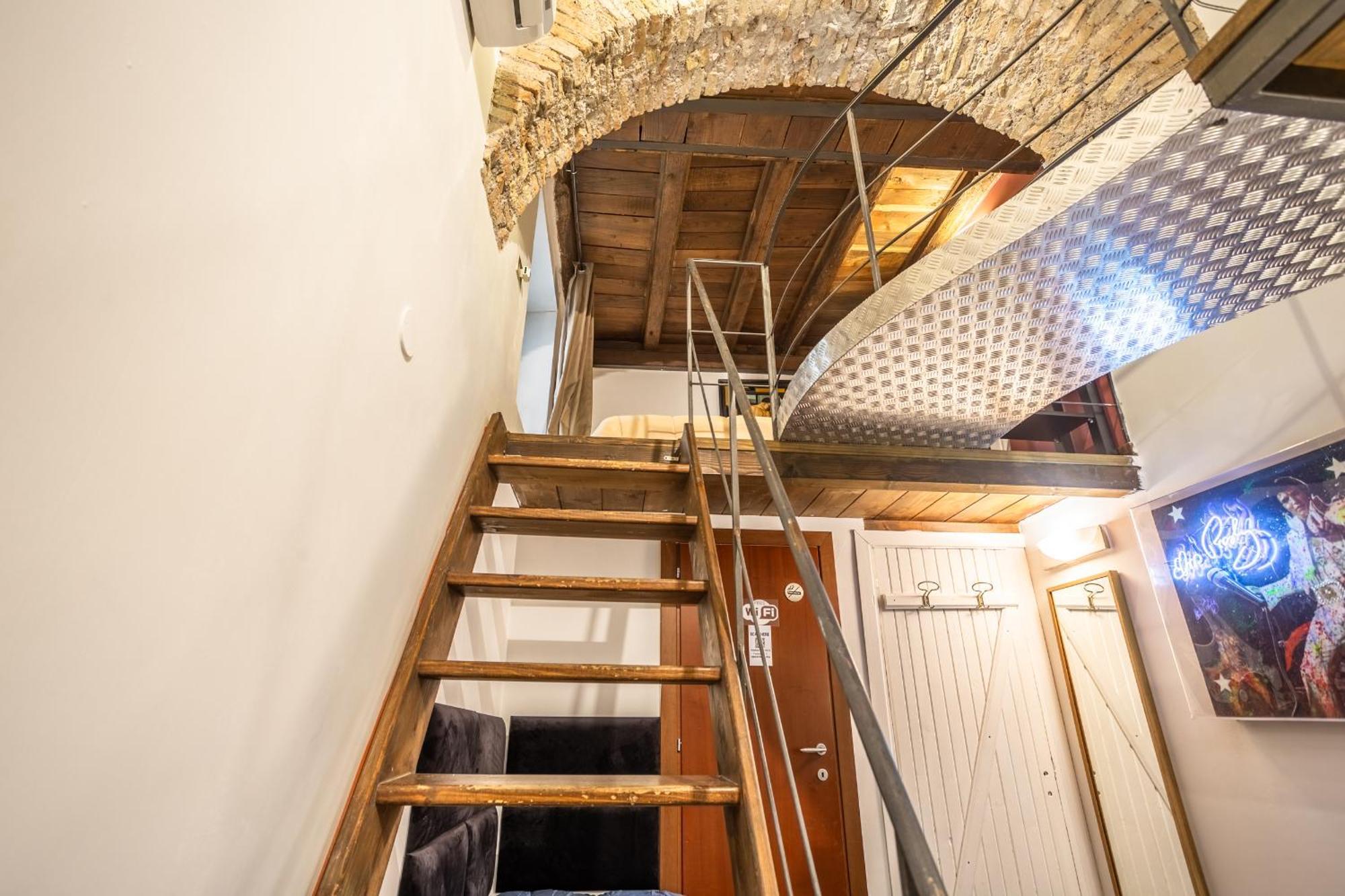Apartment The Magic Hole Rome