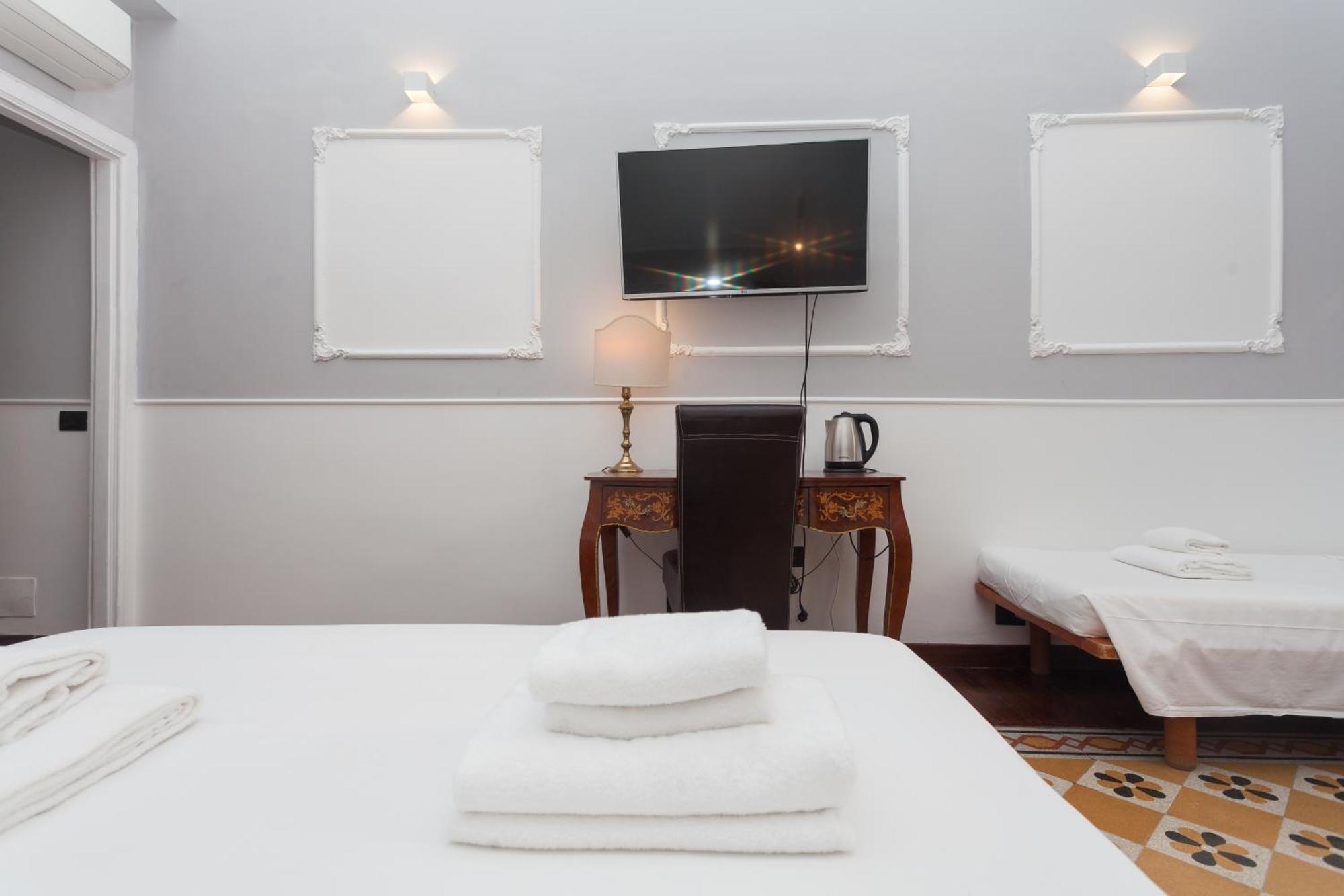 Affittacamere Palazzo Del Duca Piazza Navona 3*