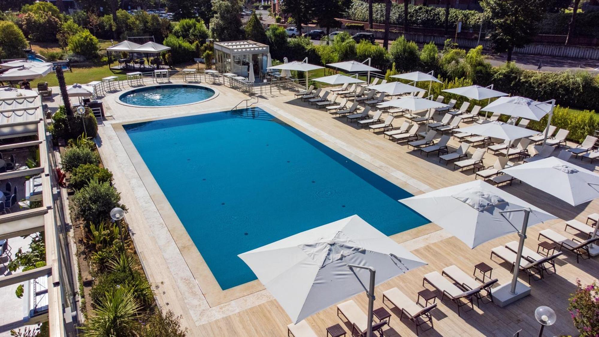 - Eur Parco Dei Medici, An Ihg Hotel