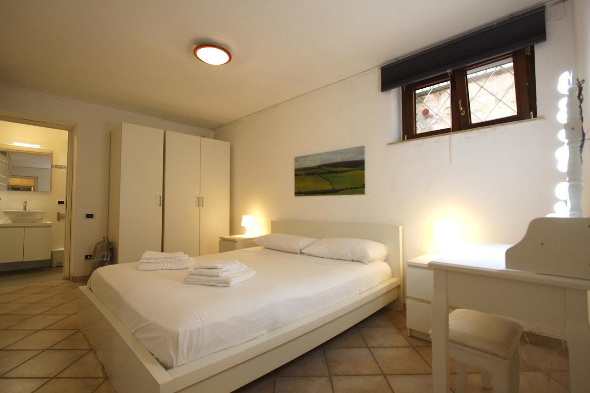 Appia Antica 2br With Swimming Pool Apartment Rome