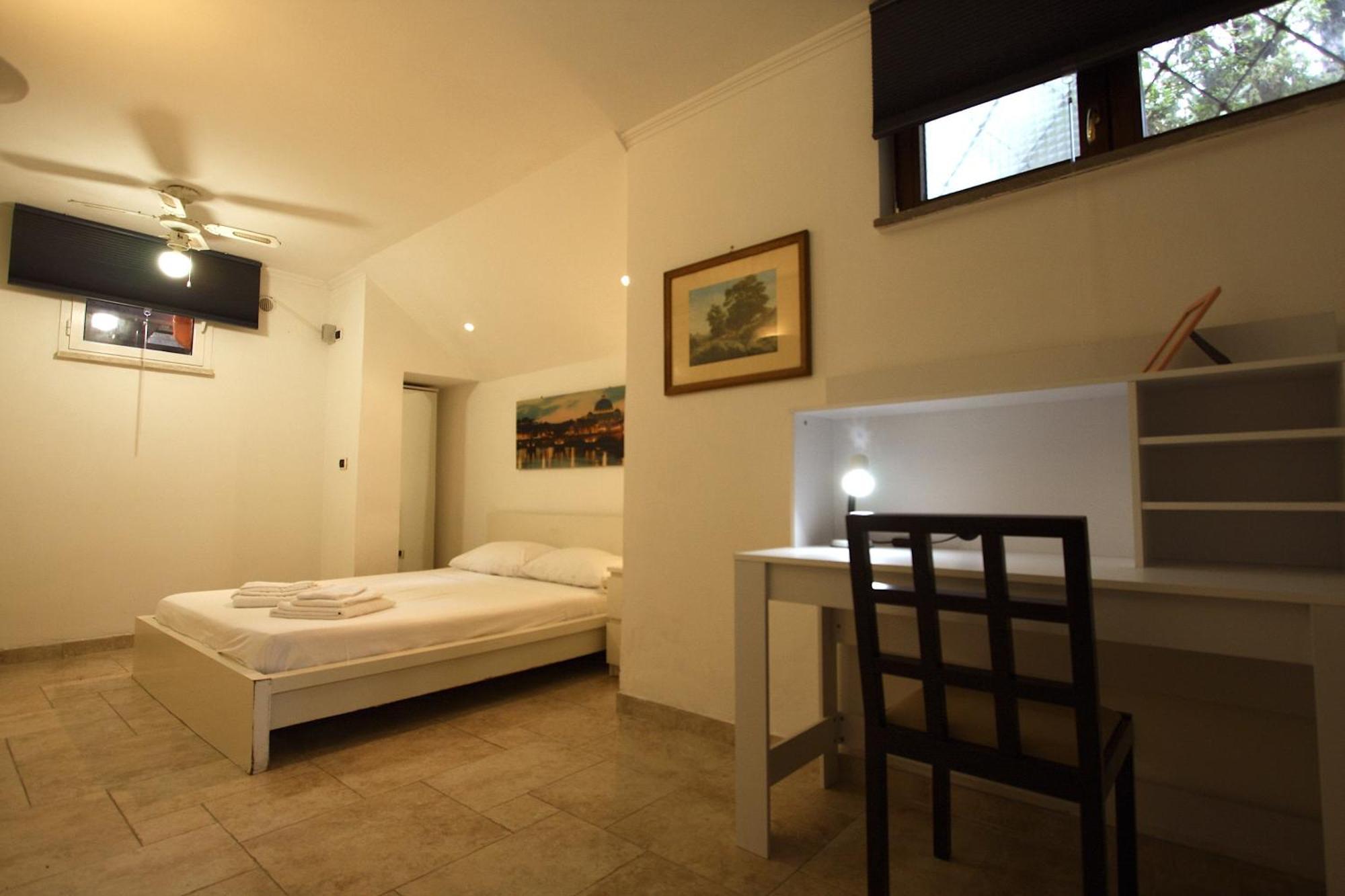 Appia Antica 2br With Swimming Pool * Rome
