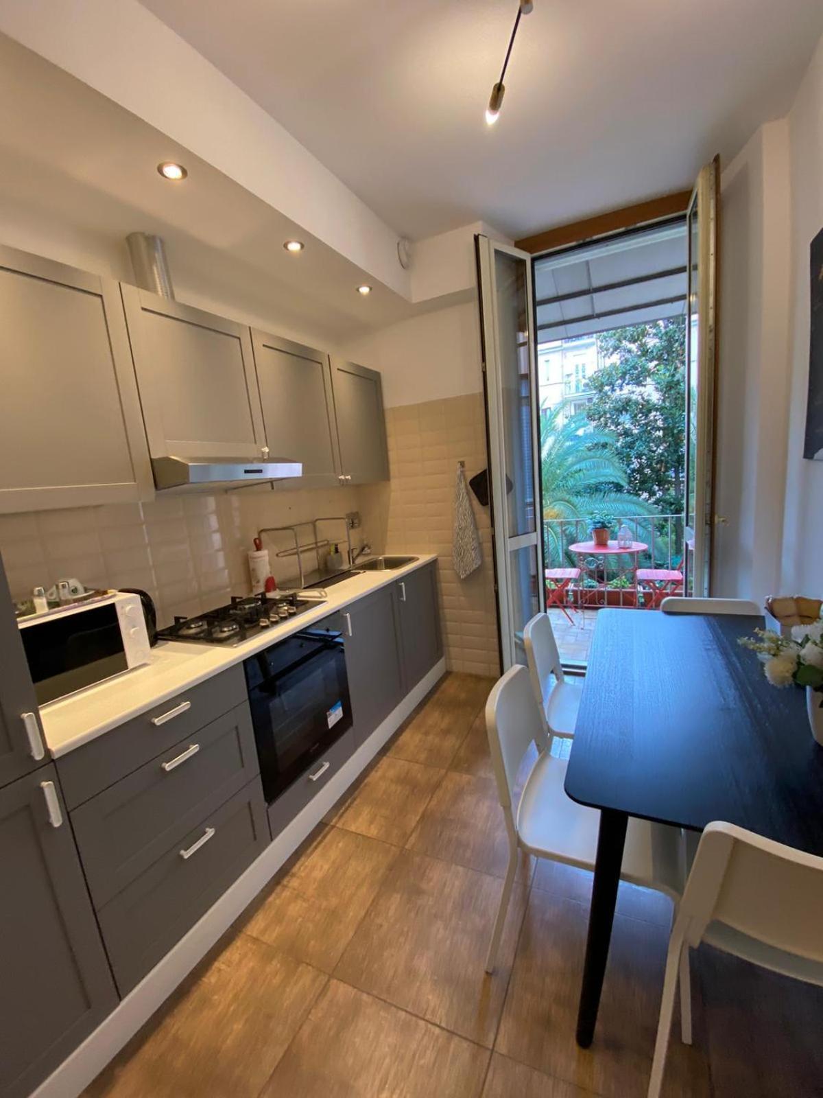 Domus Laura In Trastevere Appartamento *