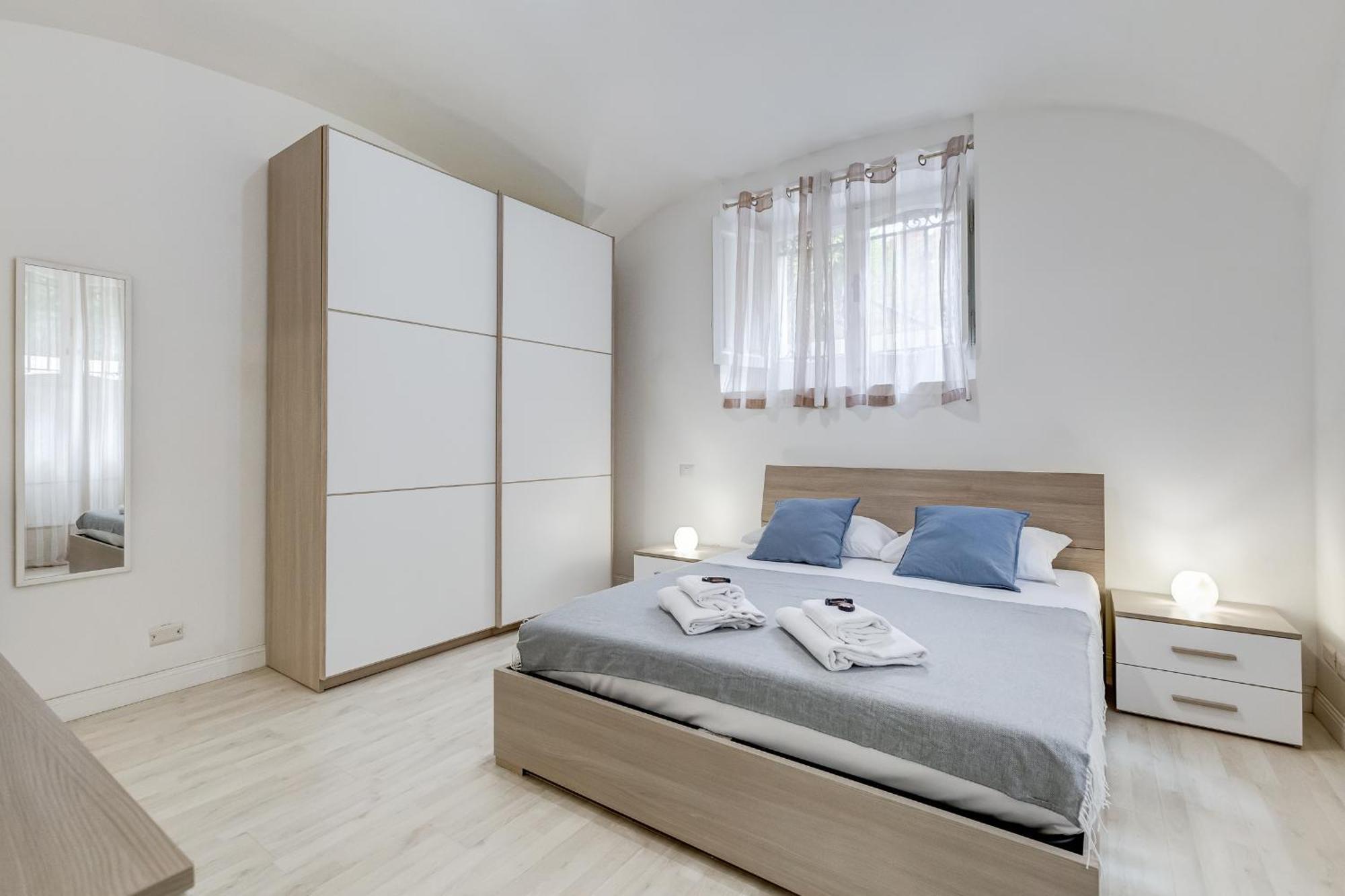 Apartment Vivilo Collection - Brescia - 2bd 2 Baths Rome