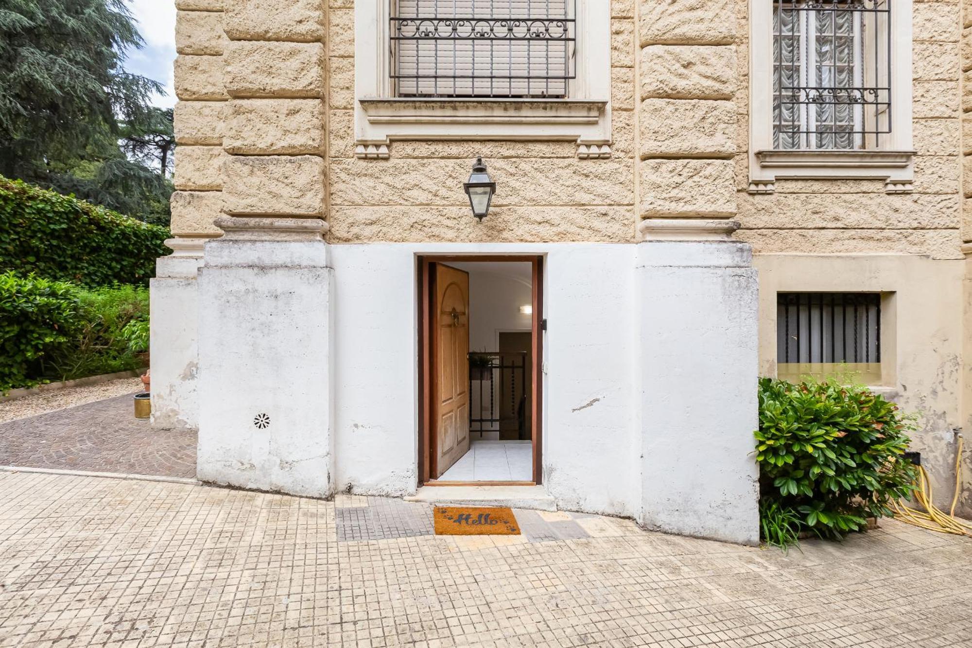 Vivilo Collection - Brescia - 2bd 2 Baths * Rome