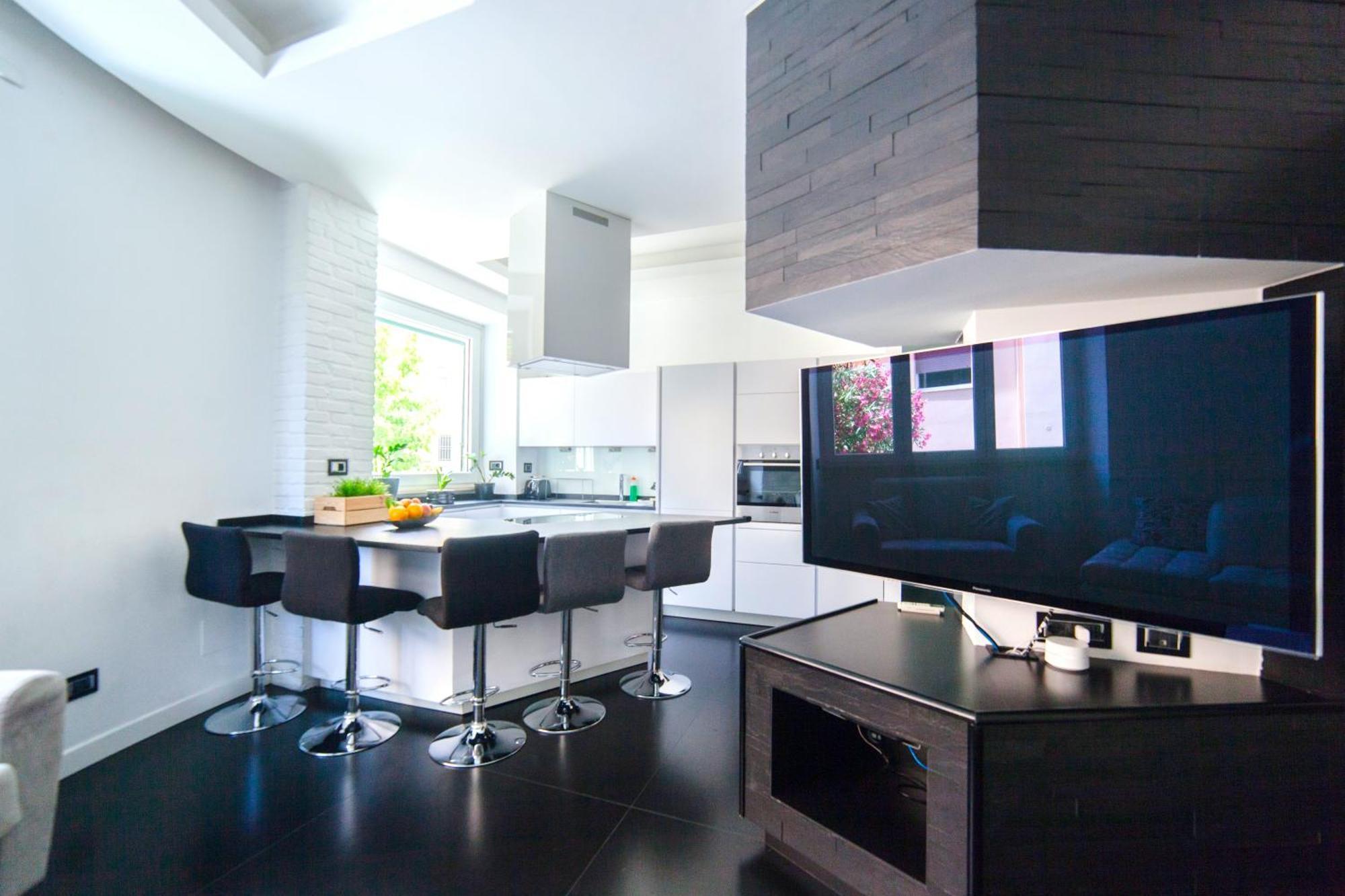 Luxury Modern Flat Near Vatican With Self Check In And Free Street Parking