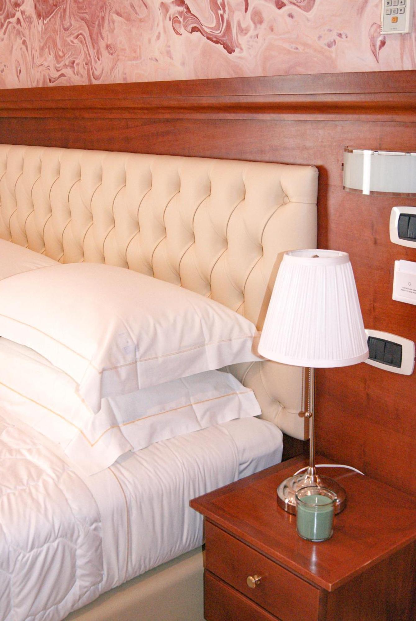 Hotel Esposizione Luxury 3*