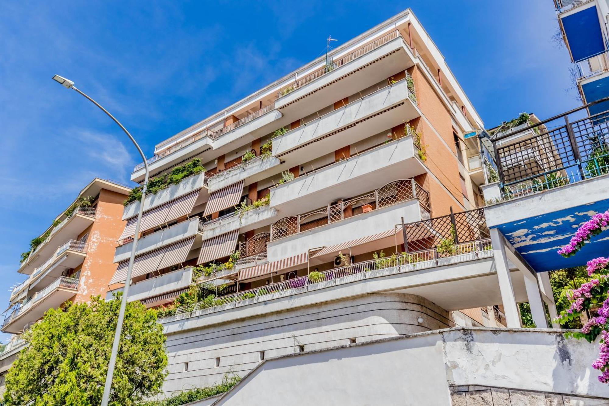 L'attico Con Terrazza In Corso Francia * Rome