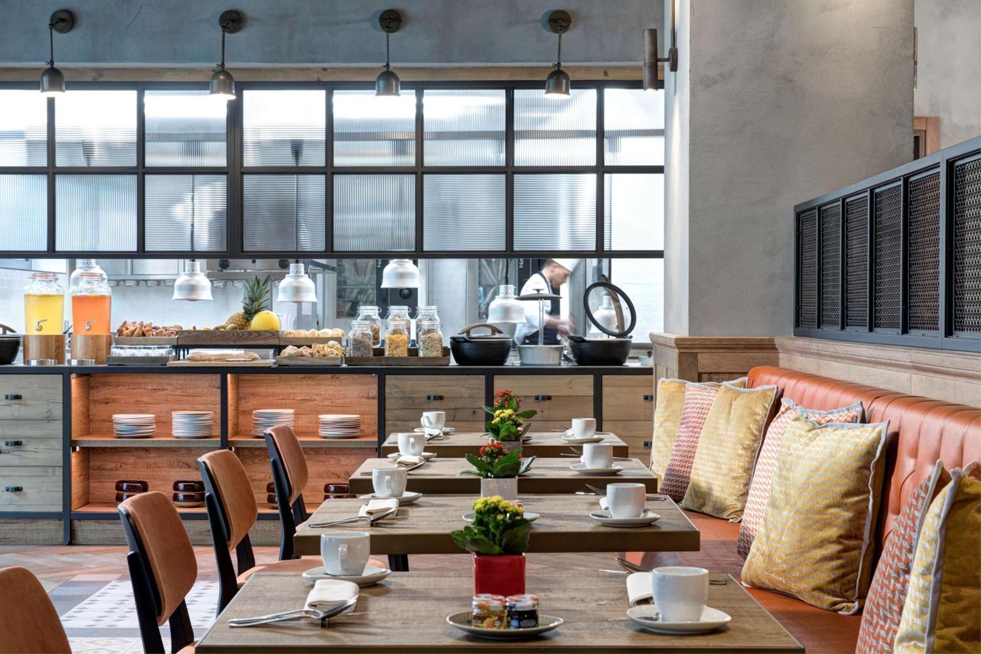 Doubletree By Hilton Monti Hotel