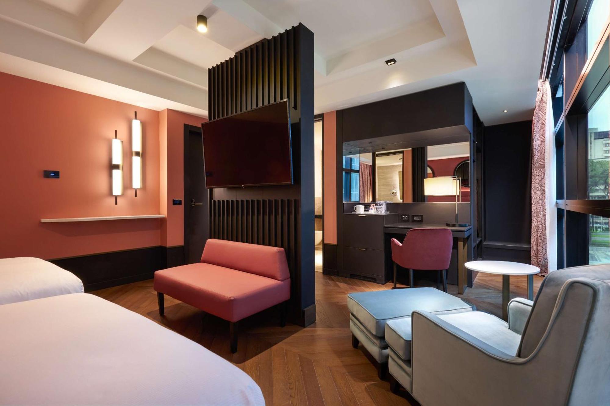 Hilton Eur La 4*