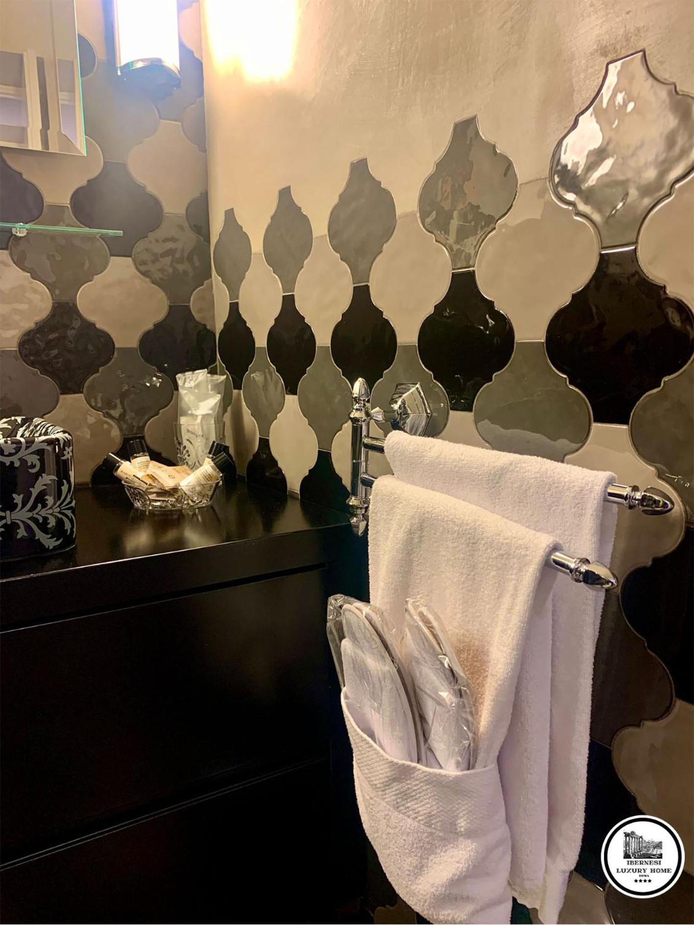 Ibernesi Luxury Rome