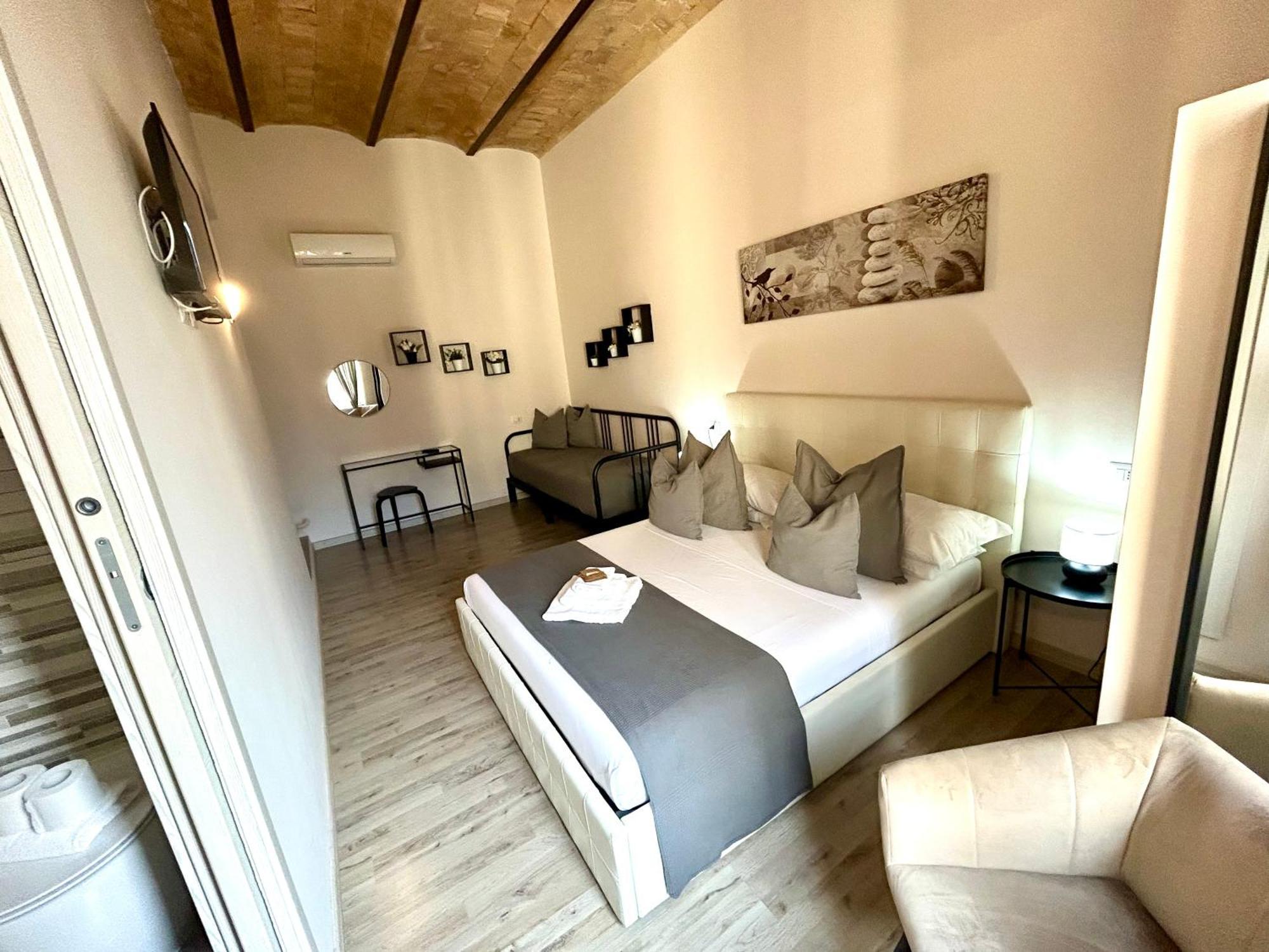 Guest house San Pietro 84 2*