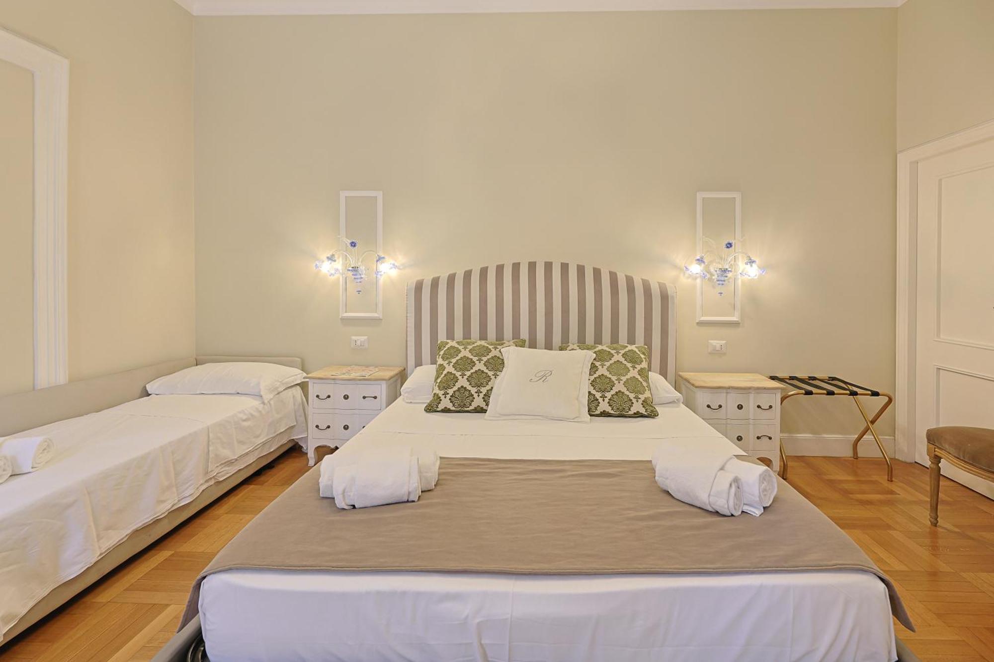 Art House Suites56 Via Del Babuino 56 * Roma
