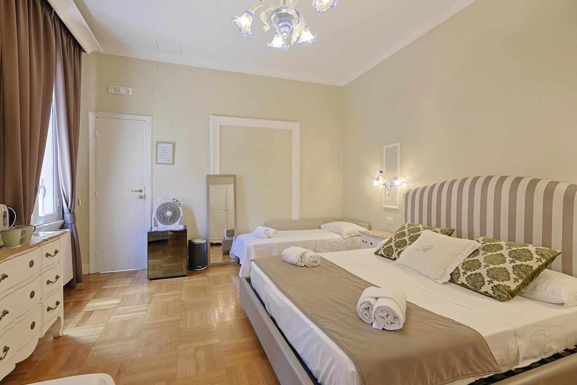 Affittacamere Art House Suites56 Via Del Babuino 56 Roma