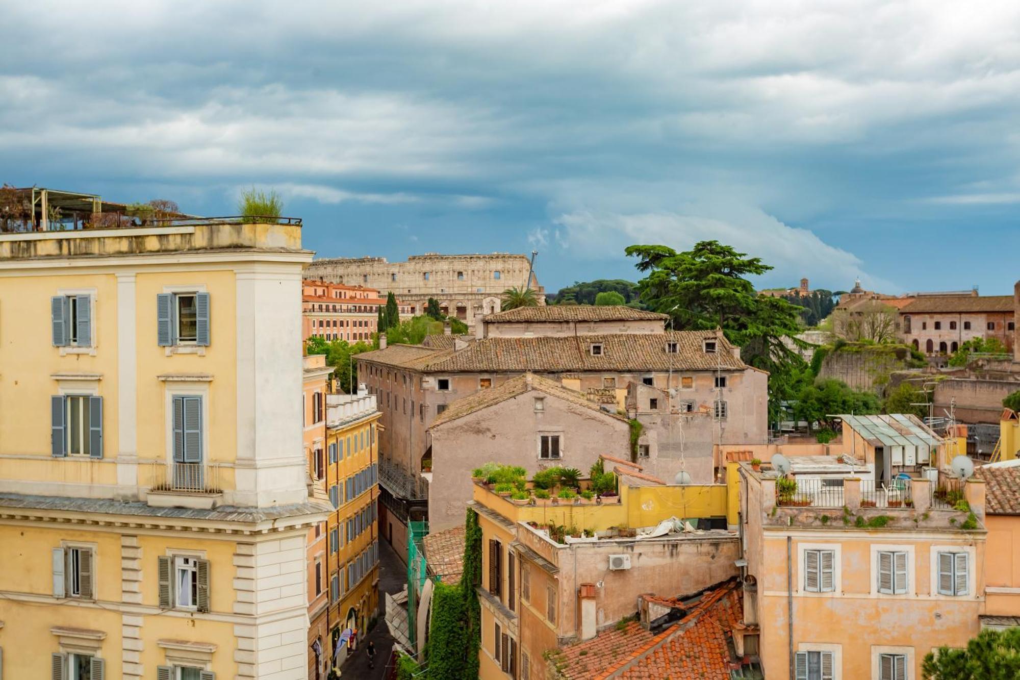 Maxima: Amazing View Of The Roman Forum Apartment *