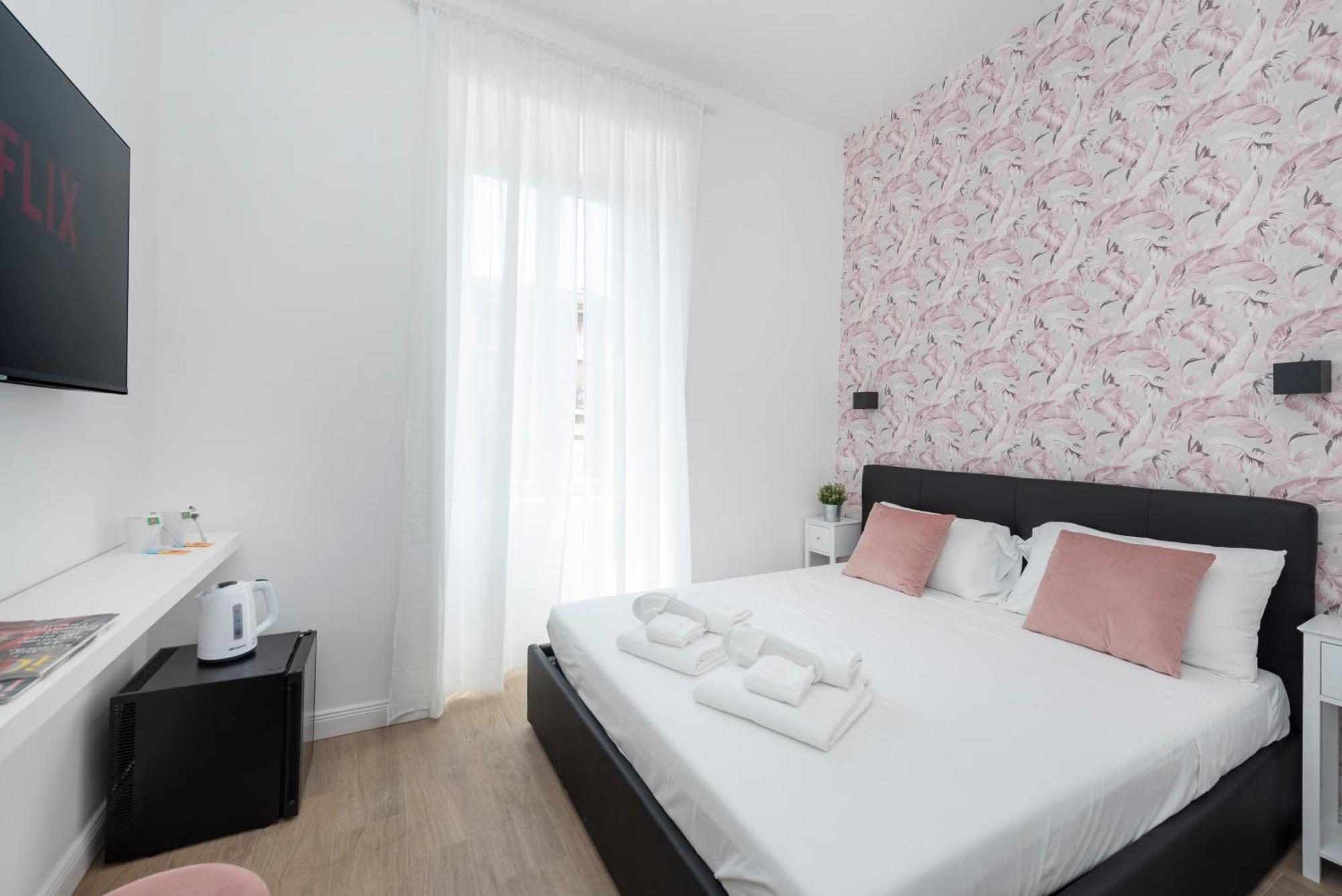 Black Colosseo Guest house Rome