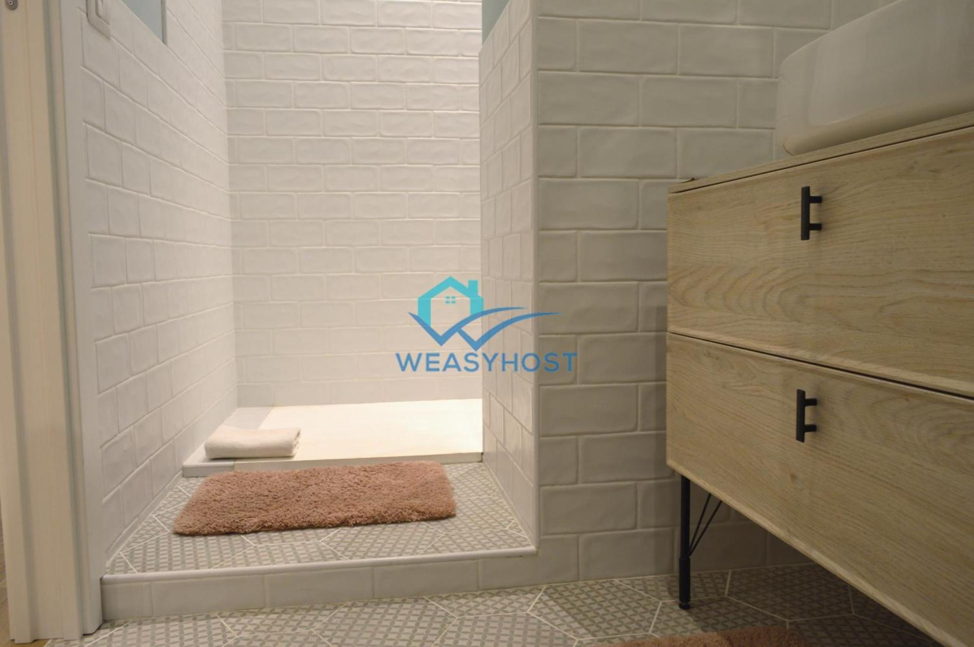 Apartment Renovated & Bright Tuscolanaflat Rome