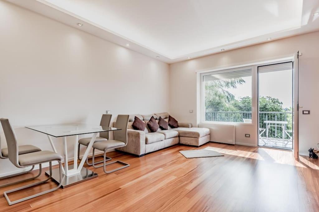 Apartment Luxury Front Of Cavalieri Hilton Rome