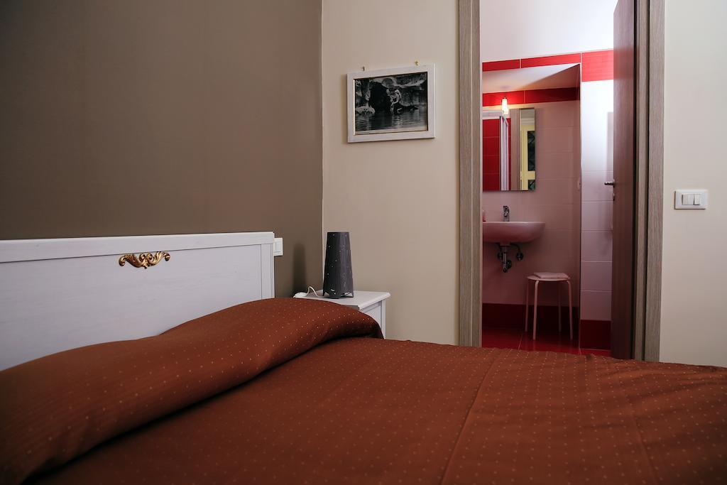 74 Crescenzio House Guest house