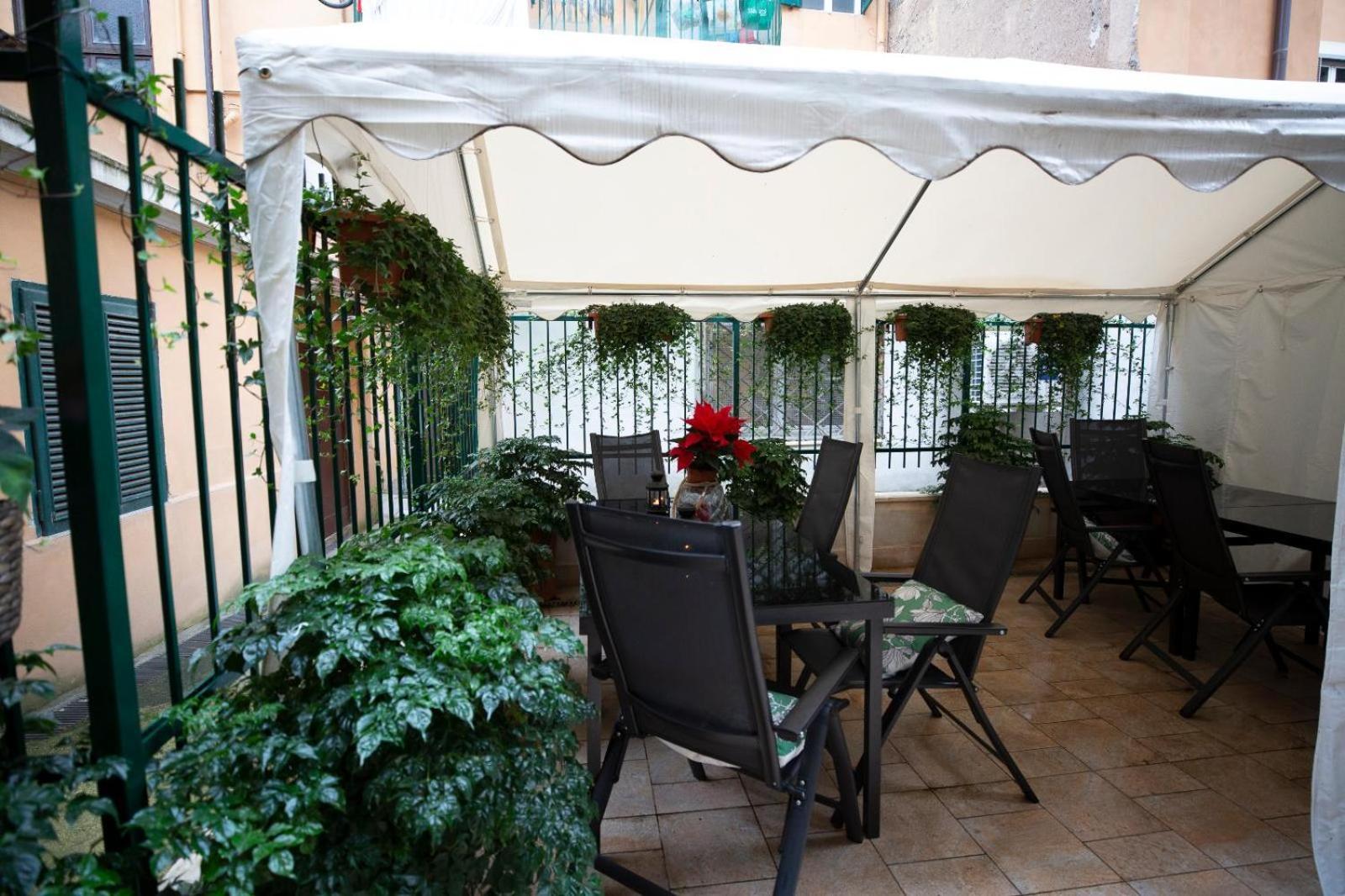 Flatinrome Trastevere Deluxe - Patio Affittacamere Roma