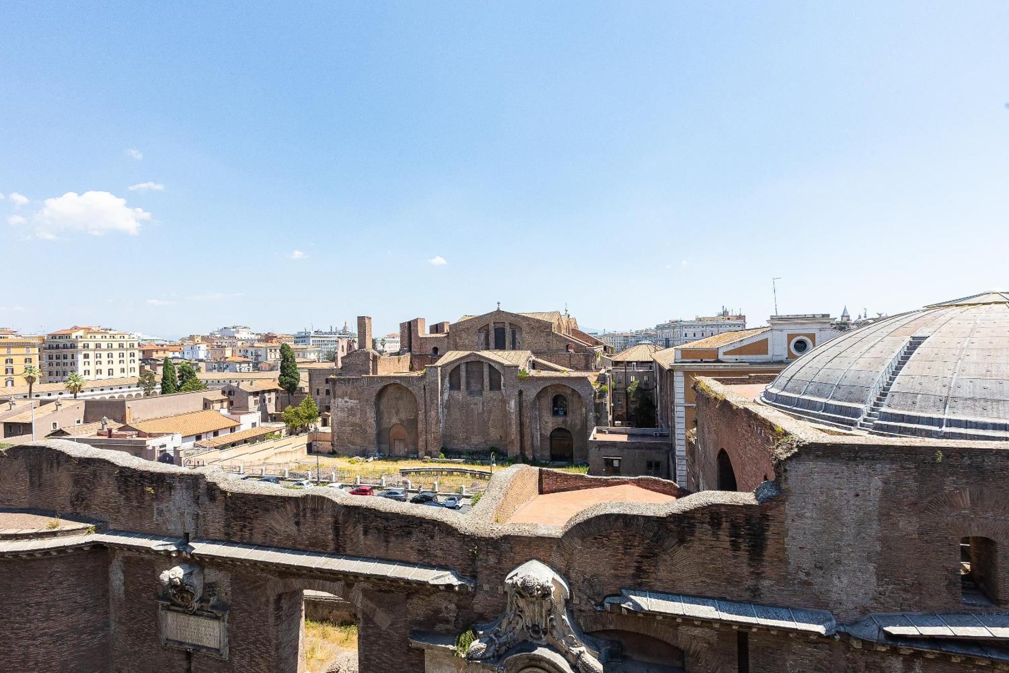 Amazing Via Parigi * Rome