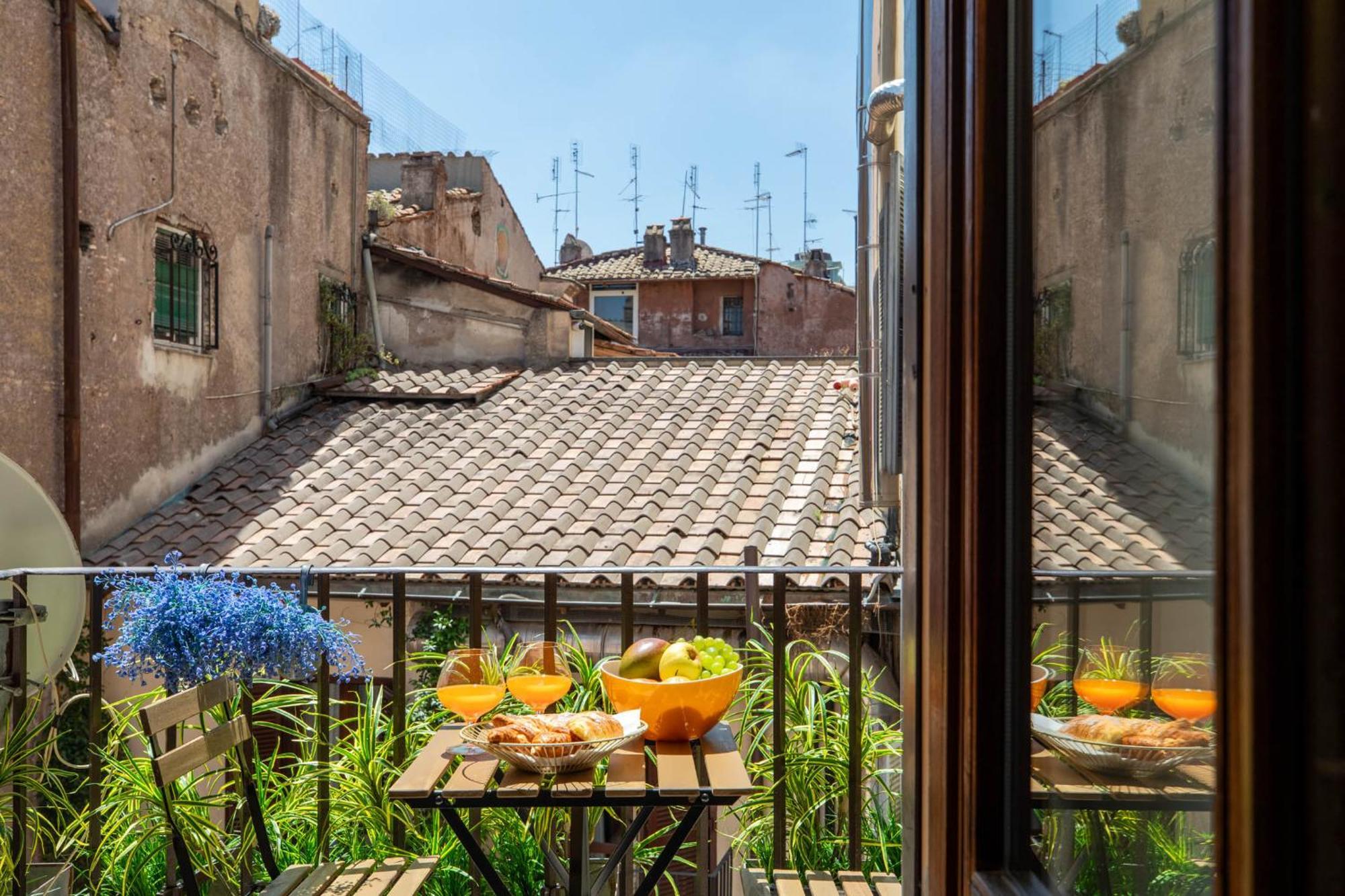 Iflat Pantheon's Roomy And Friendly Appartamento Roma