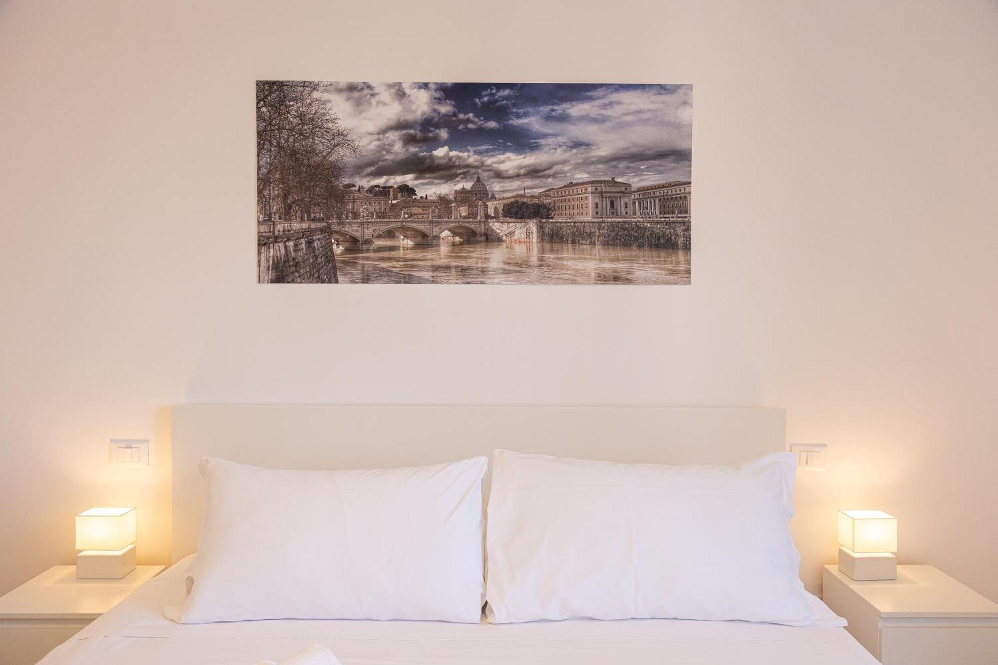 Colosseo Modern By In Rome