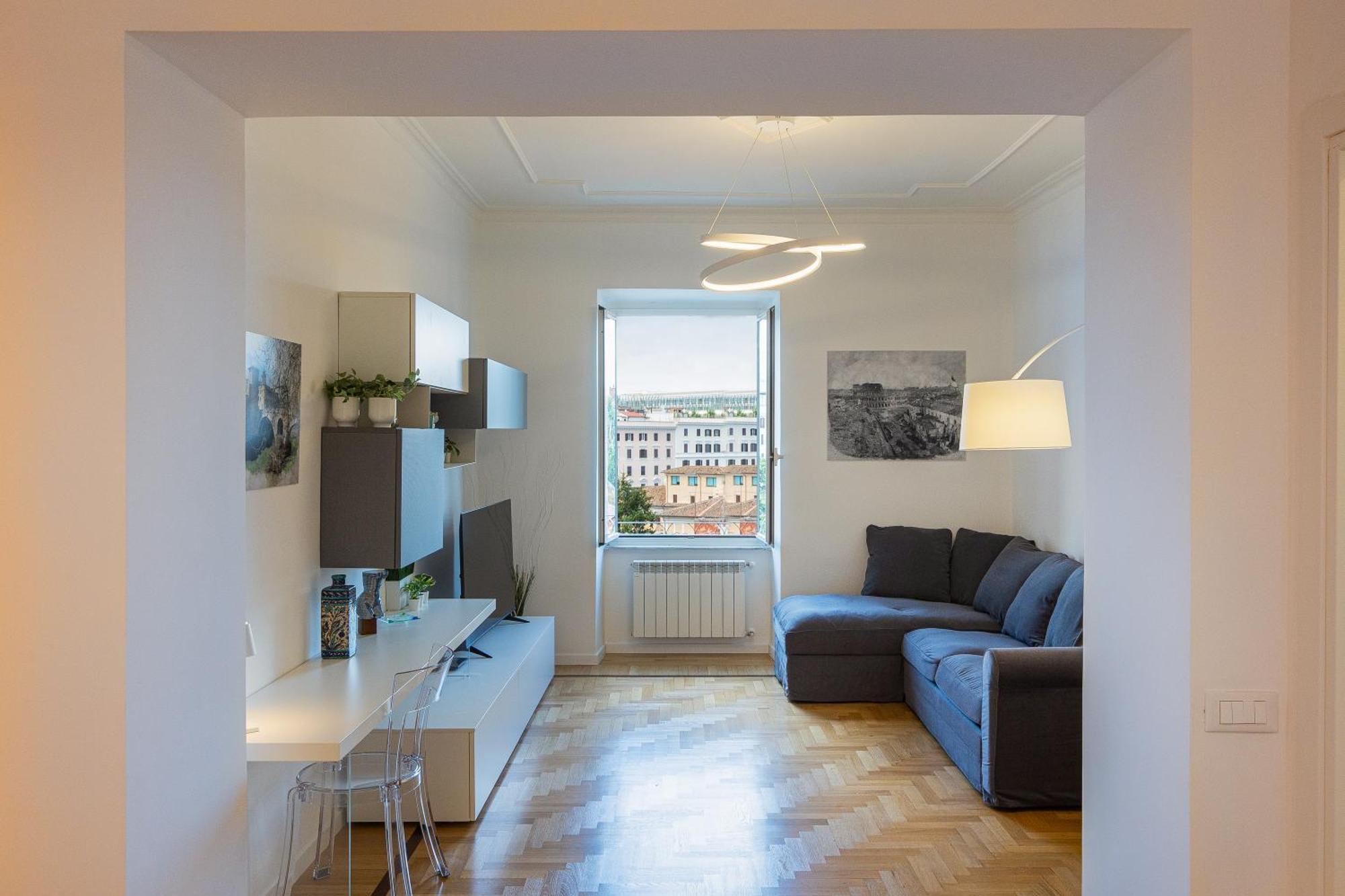 Colosseo Modern By In Apartment