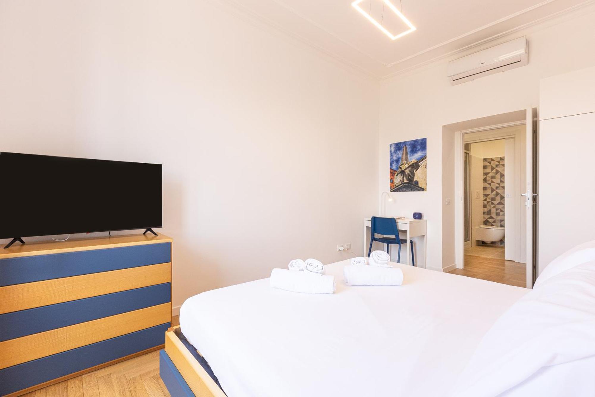 Apartment Colosseo Modern By In *