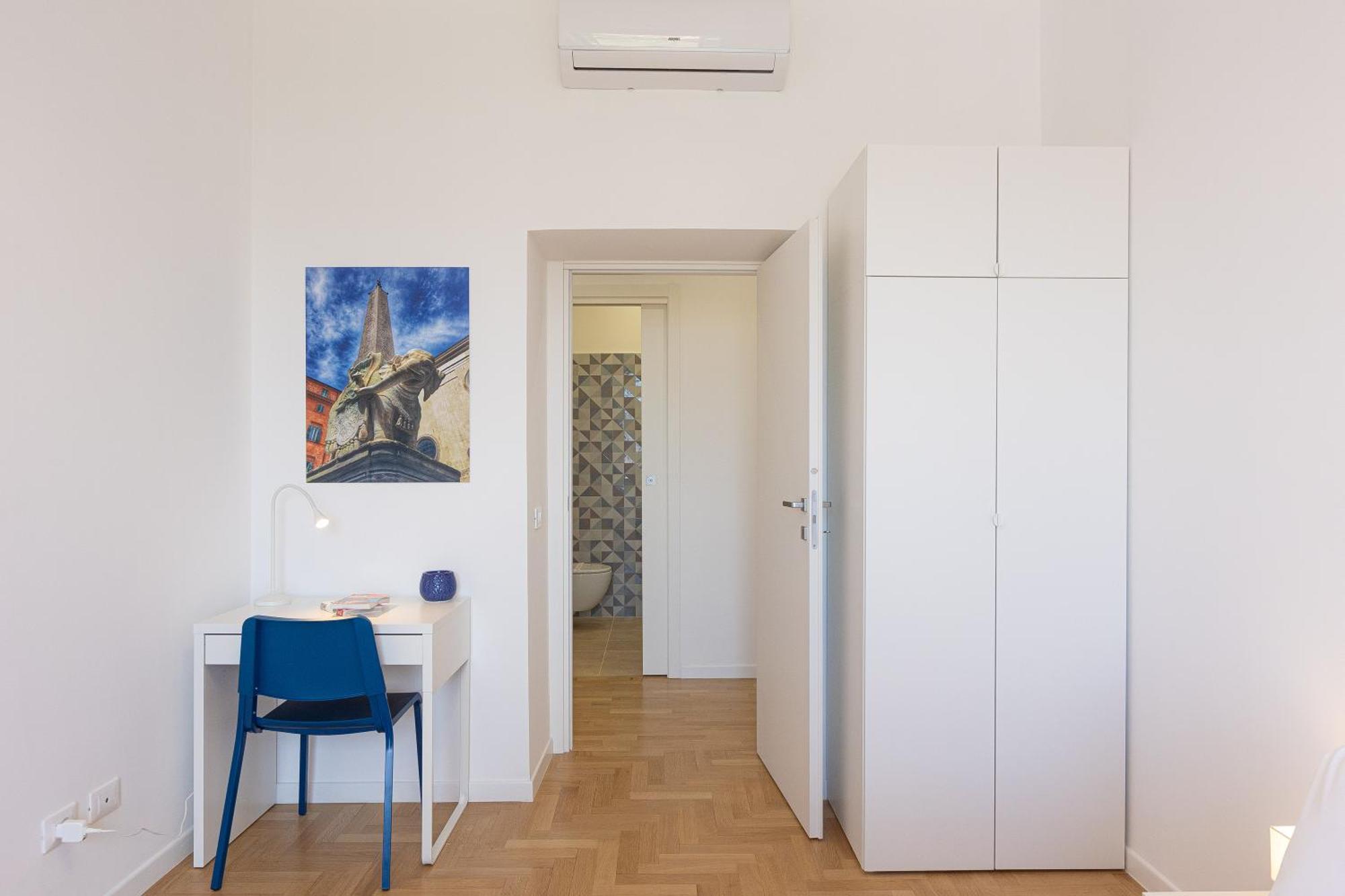 Apartment Colosseo Modern By In *