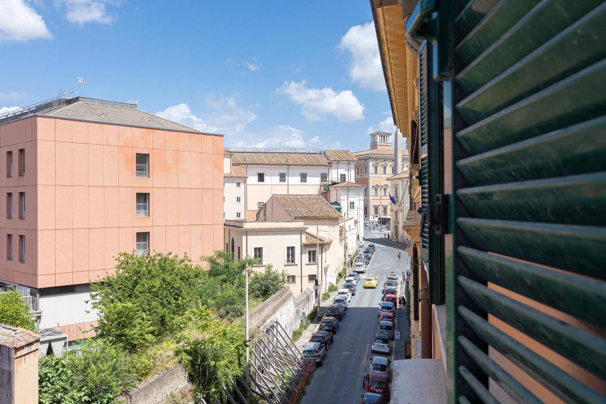 Apartment Colosseo Modern By In