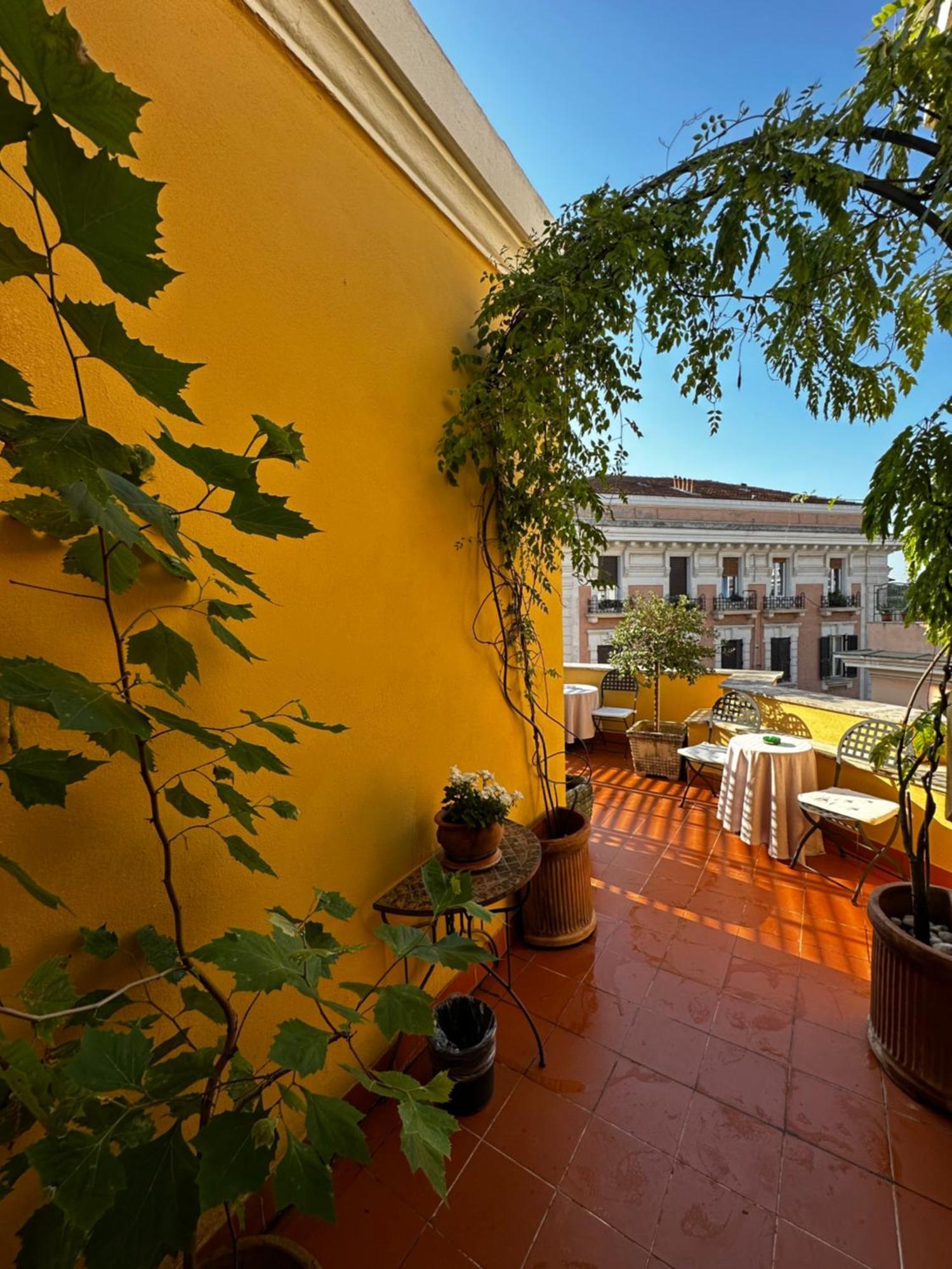 Bed & Breakfast Comfort Astoria Palace 3*