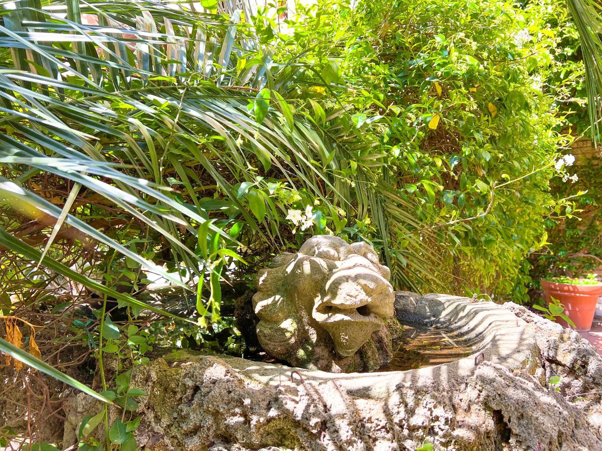 Luxury House & Secret Garden - Strategic Location, 100m To Metro B Rome