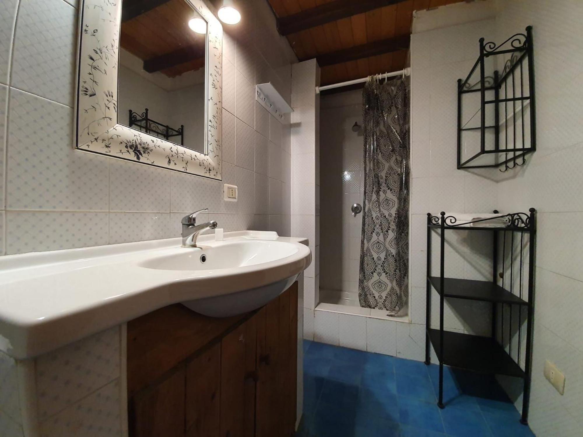 Beautiful In With Shared Swimming Pool