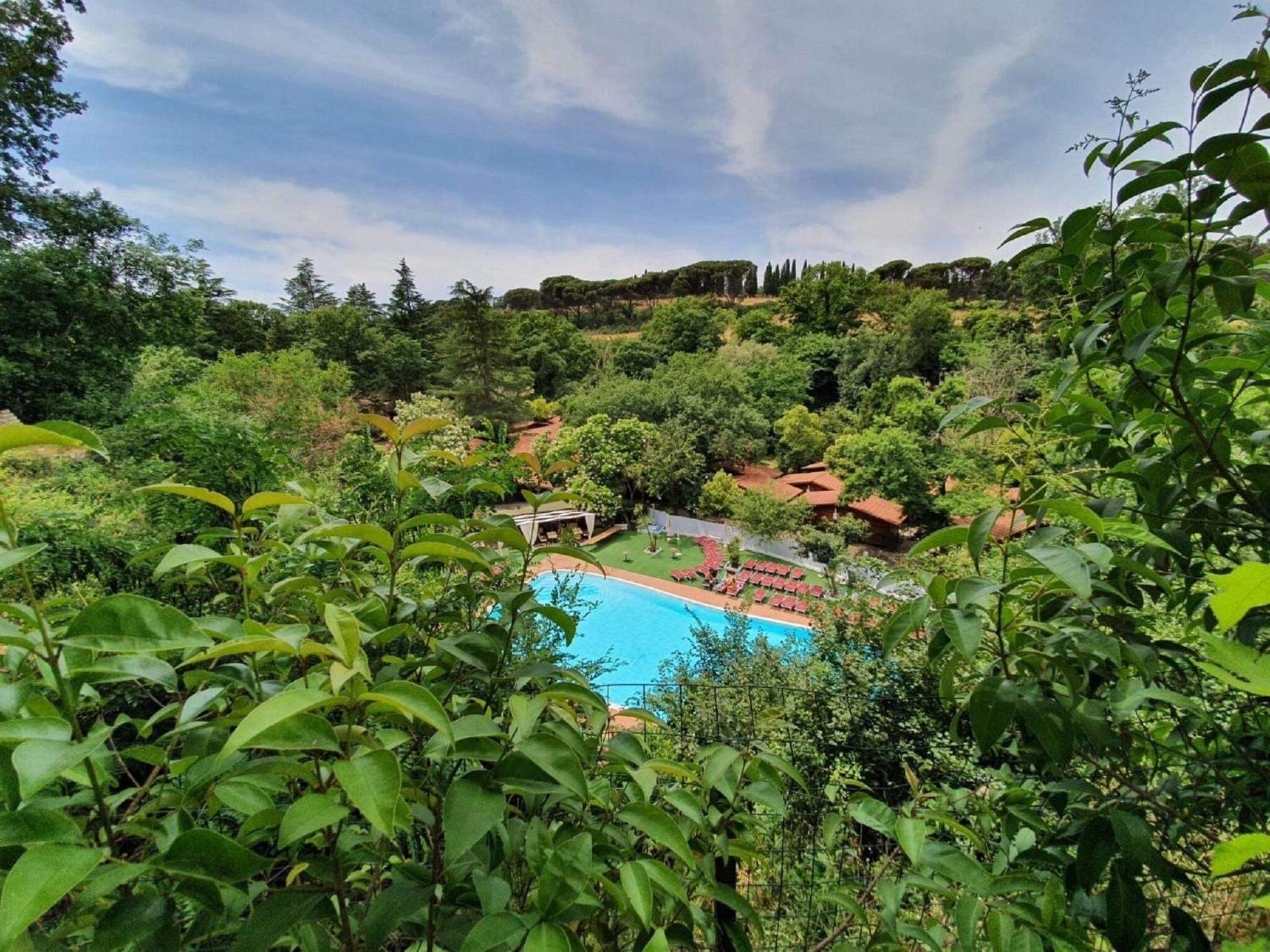 Beautiful In With Shared Swimming Pool * Rome