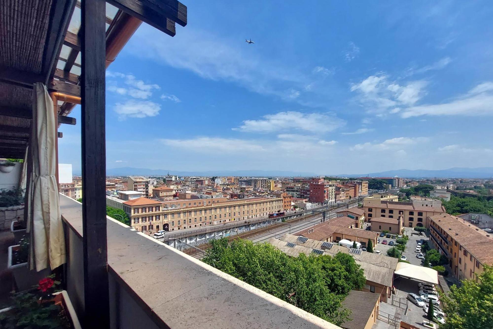 Super Attico Con Terrazza Lodi Apartment Rome