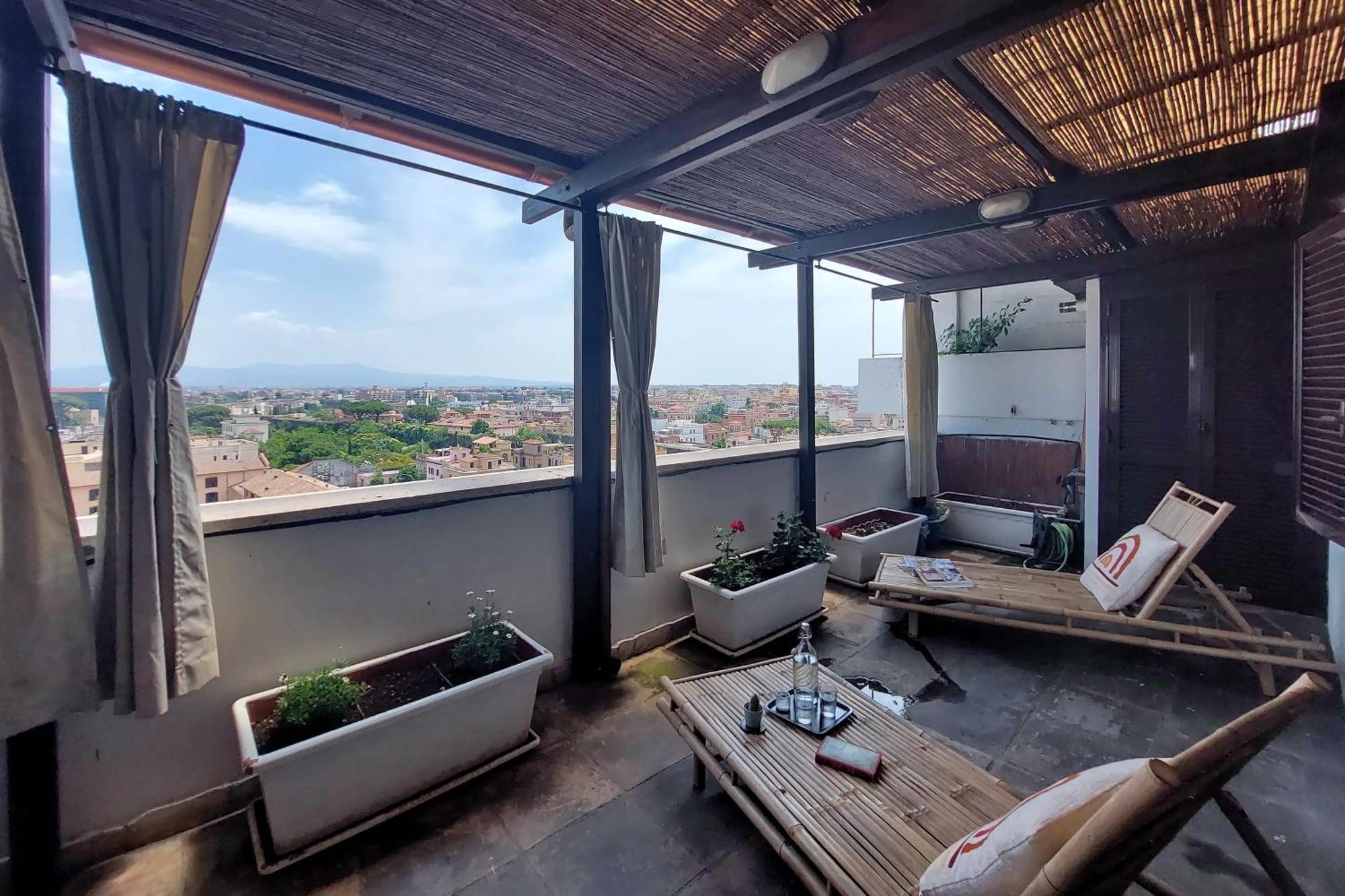 Super Attico Con Terrazza Lodi Rome