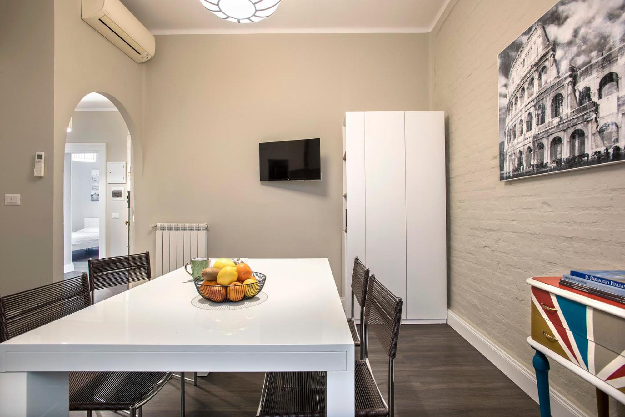 Gonfalone 6 Bed & Breakfast 5*