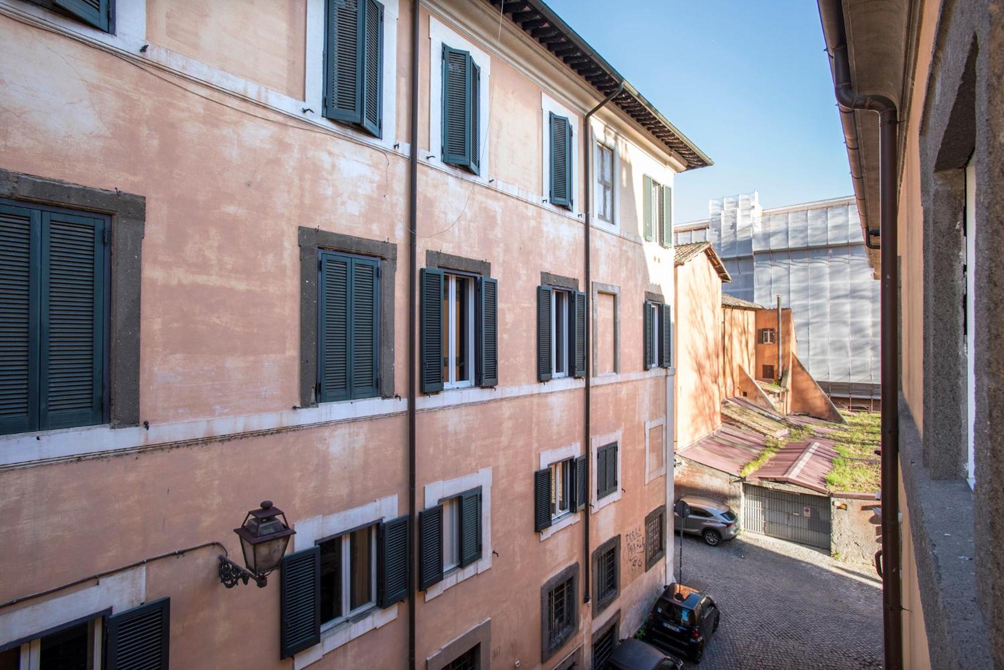 Gonfalone 6 Bed & Breakfast Rome