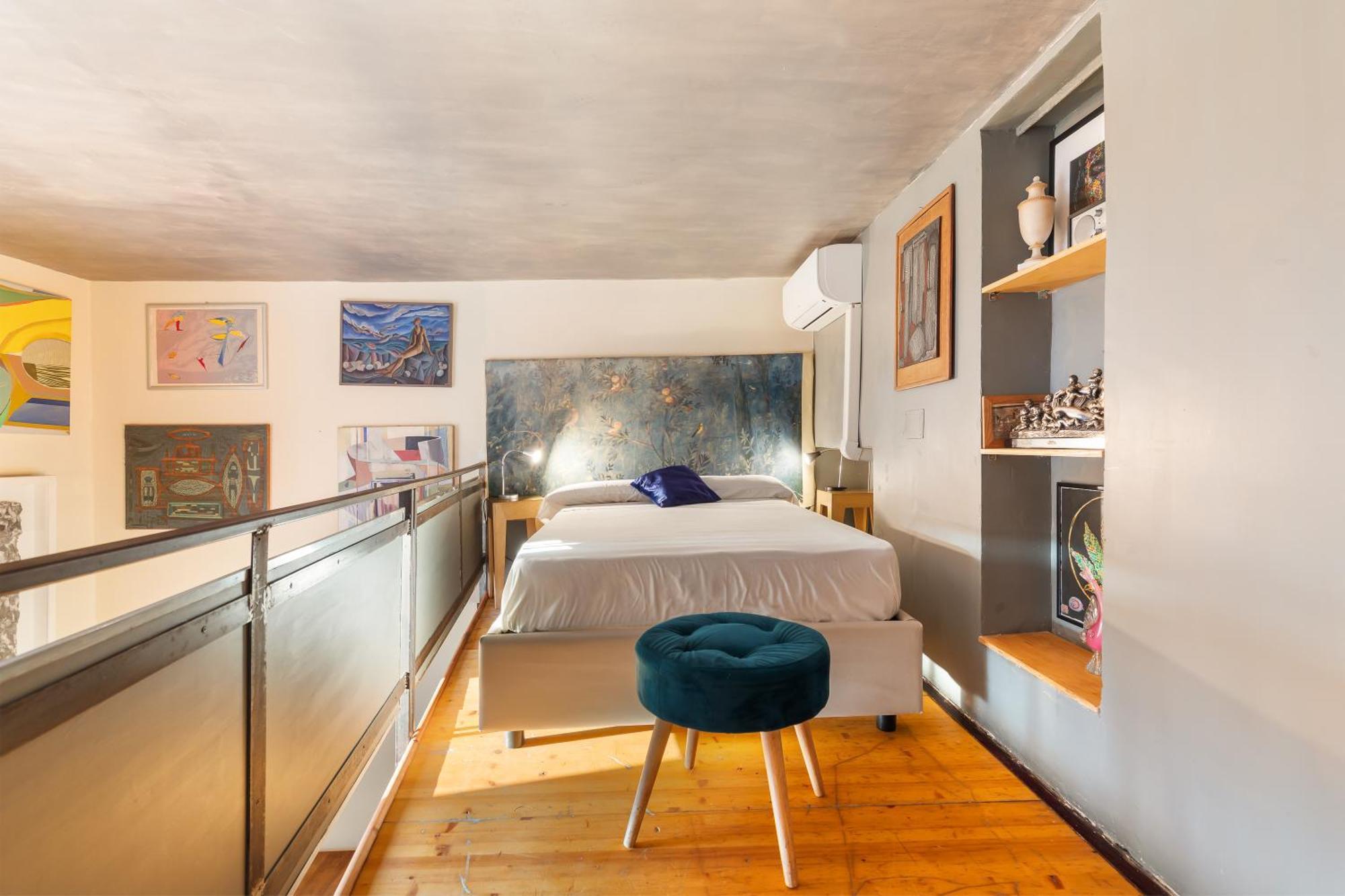Penthouse In Exclusive Borgo Pio District