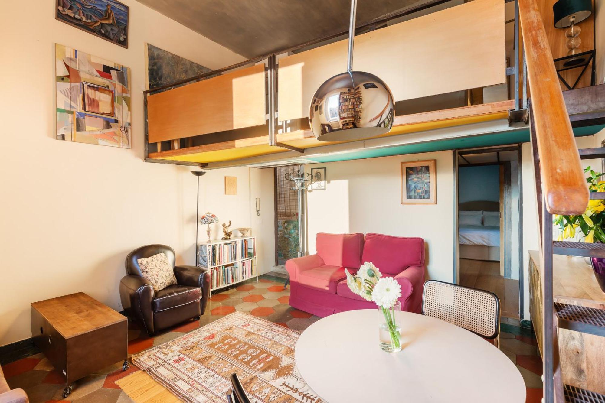 Penthouse In Exclusive Borgo Pio District