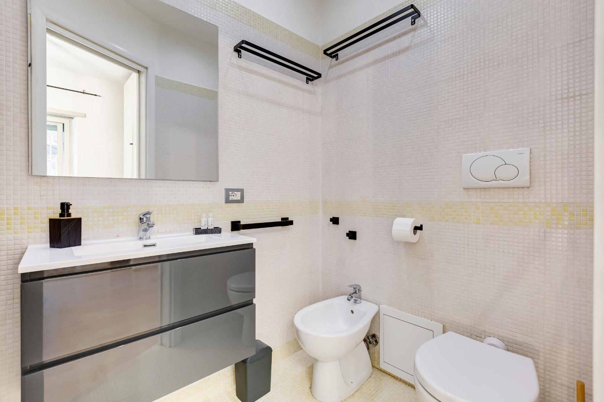 Aventino Industrial Loft Rome