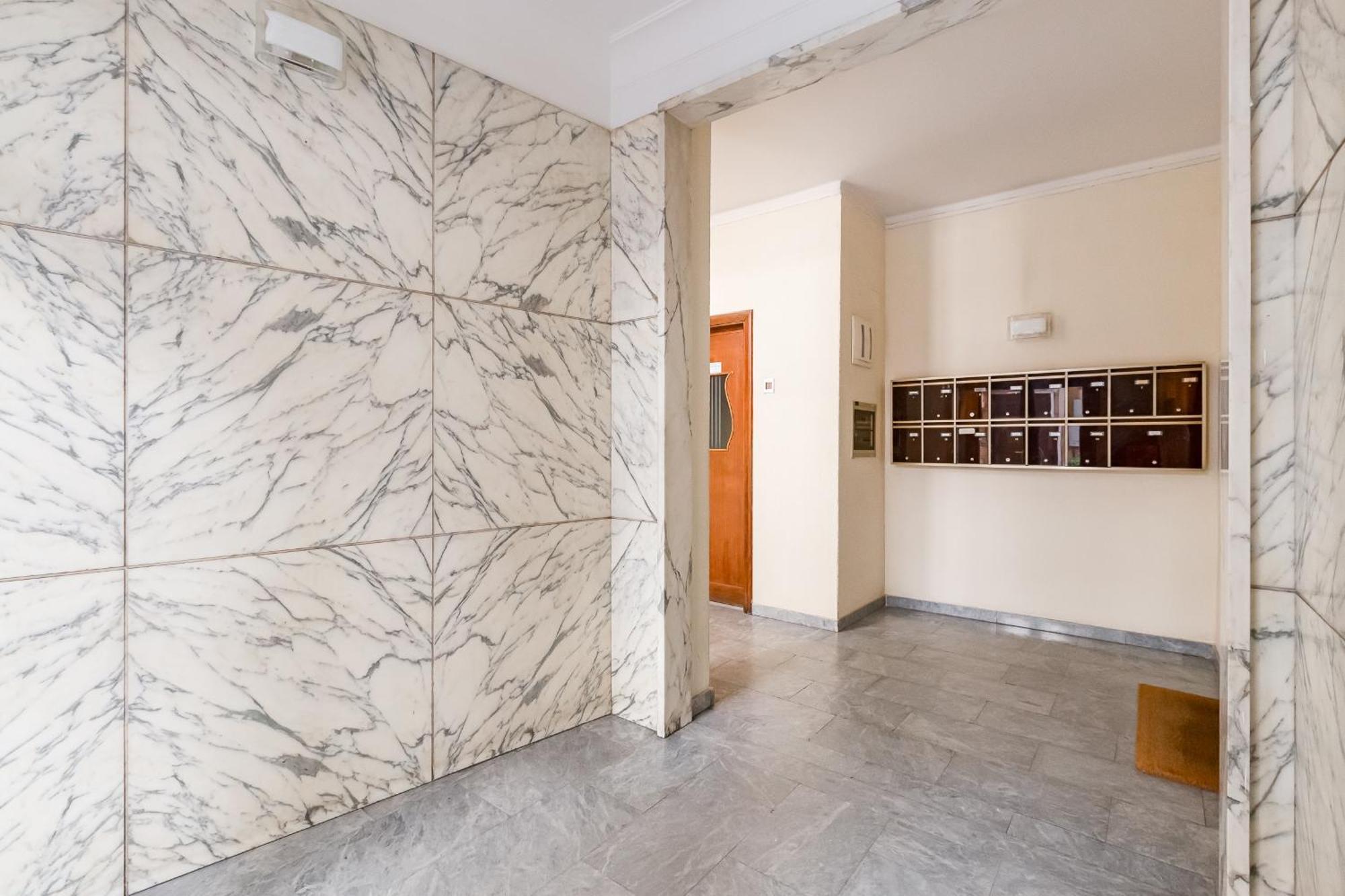 Aventino Industrial Loft Apartment *