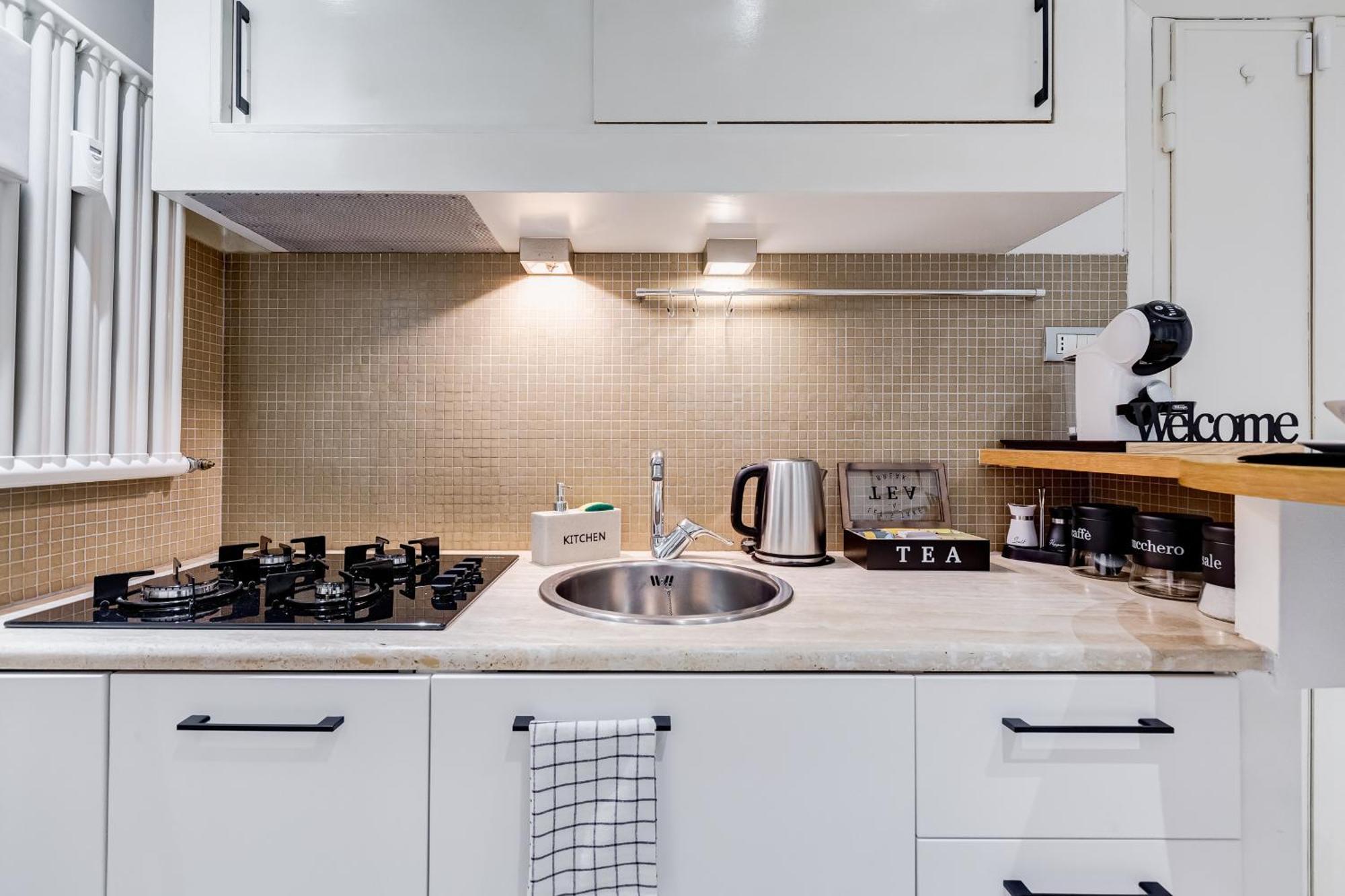 Aventino Industrial Loft Apartment