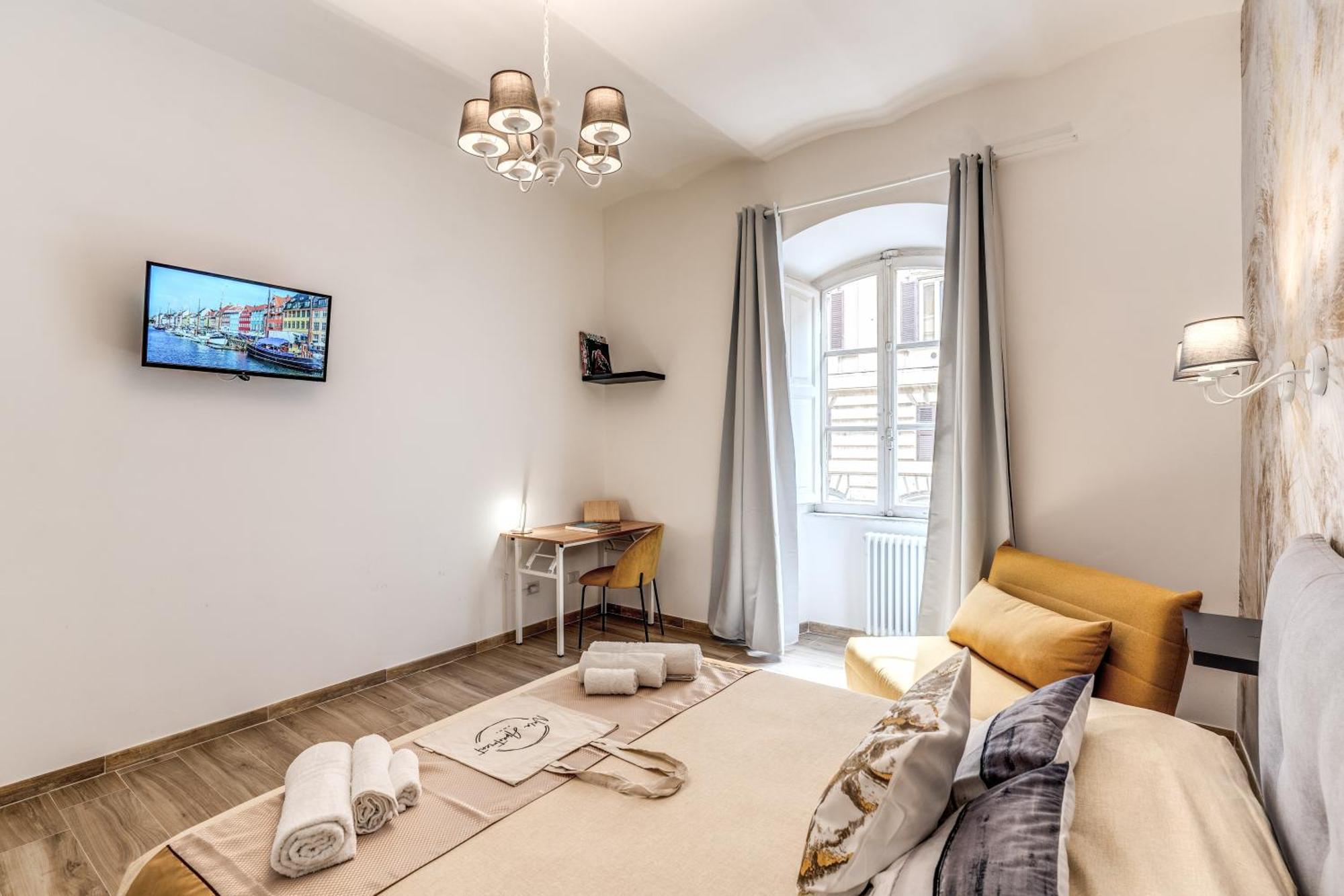 Nala & Kira - Two Big For Groups In The Center Of Apartment Rome