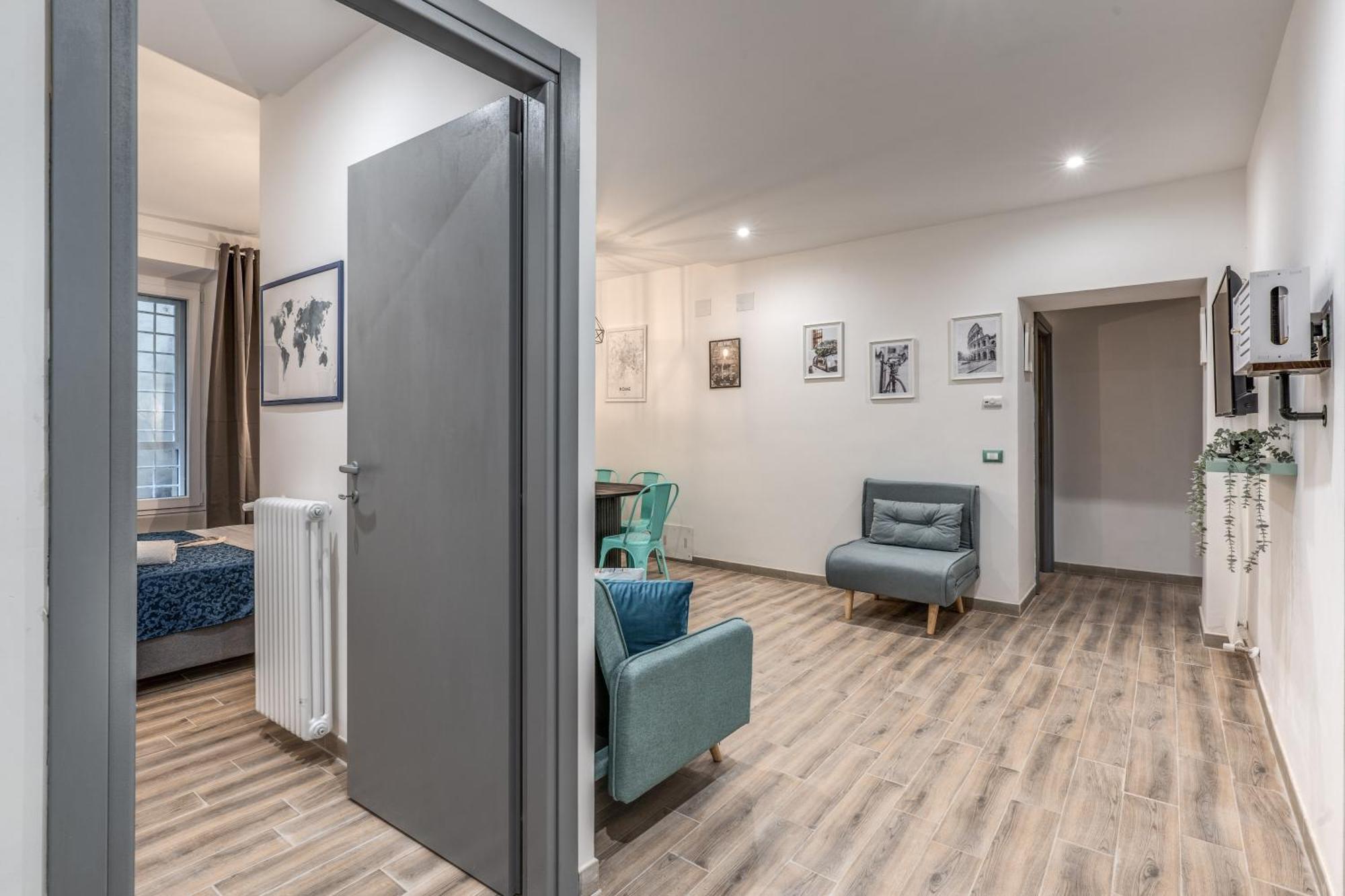 Nala & Kira - Two Big For Groups In The Center Of Apartment Rome