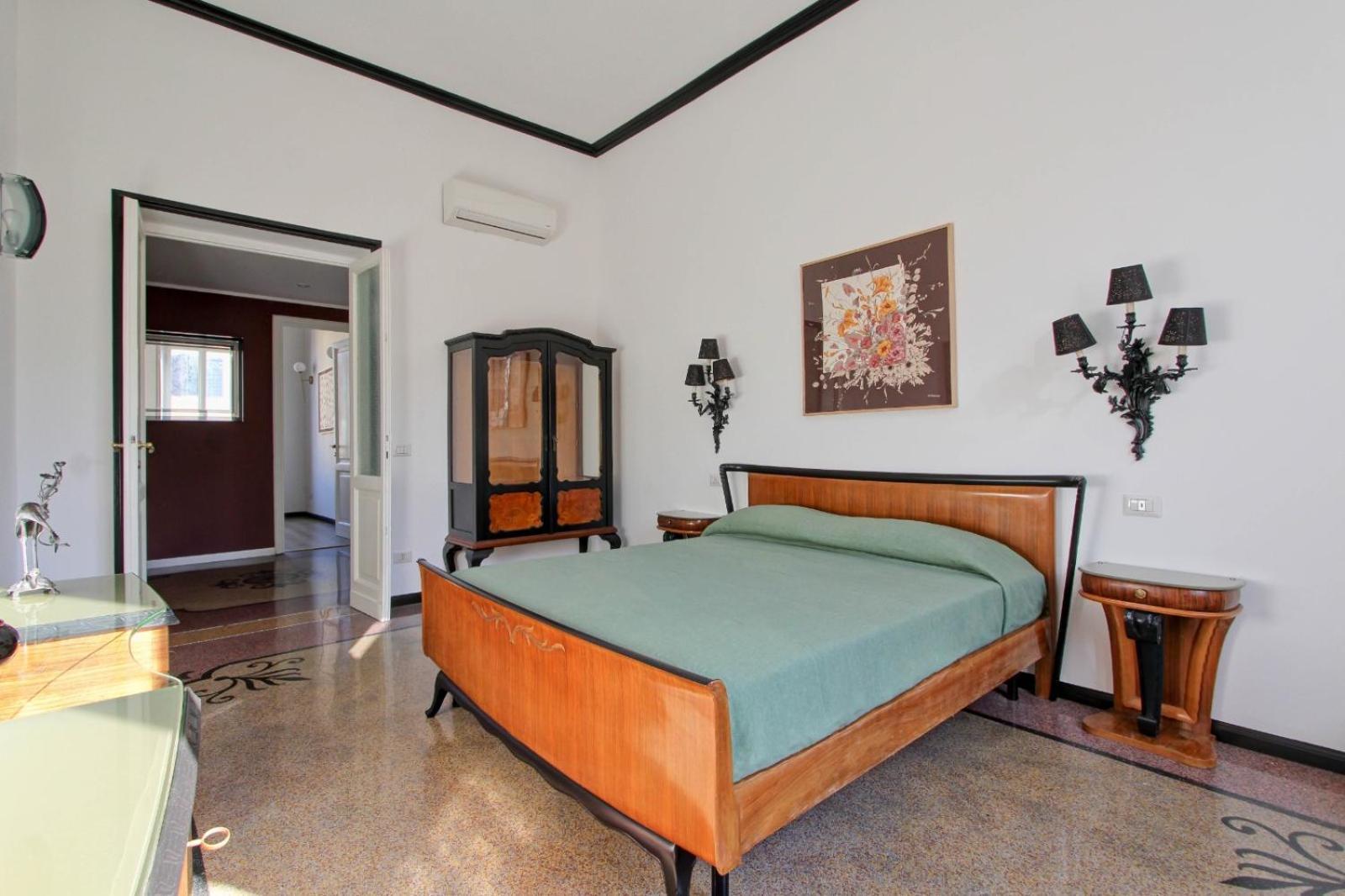 Tibullo ,classico Ed Elegante Apartment