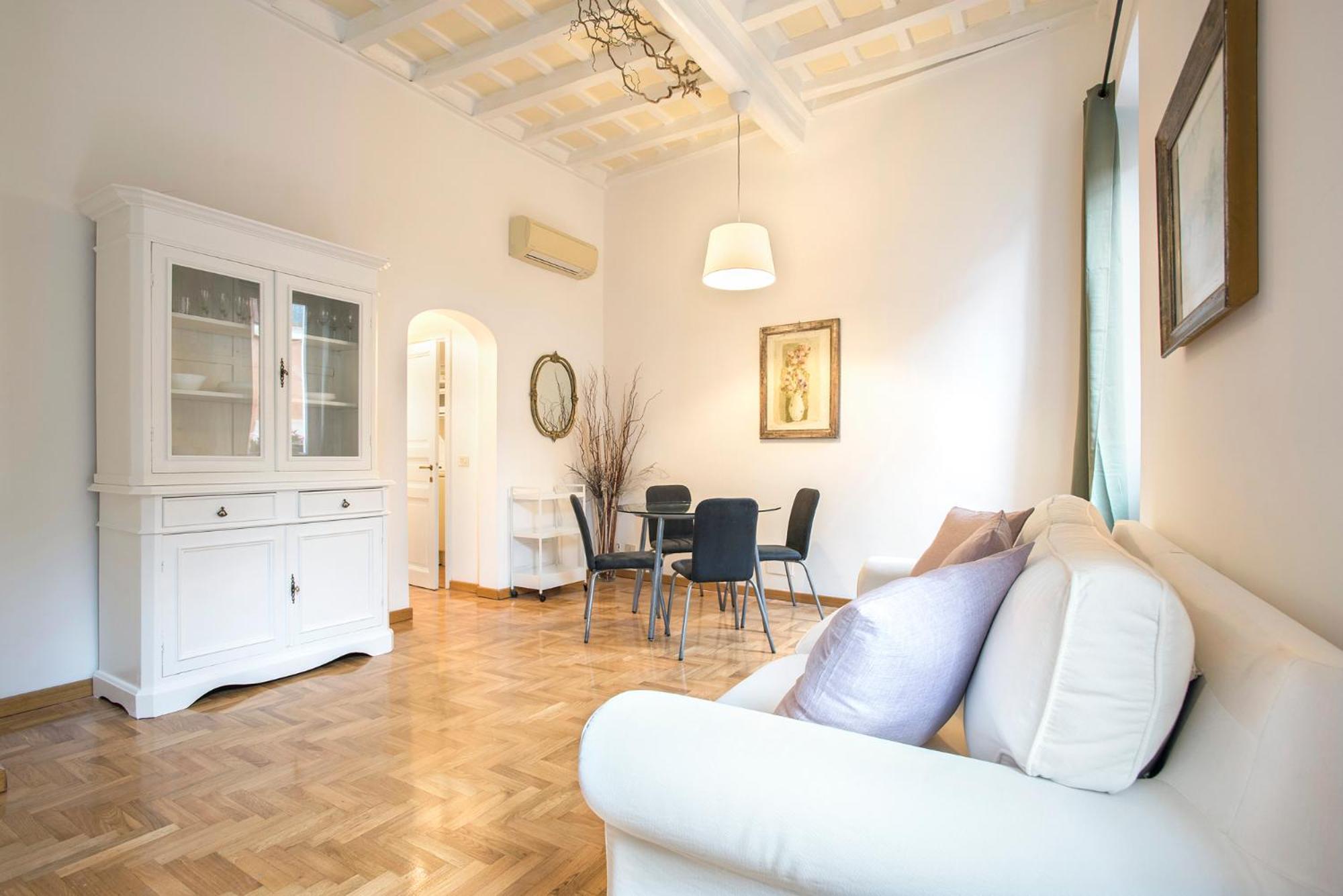 Eri's Apartment Rome