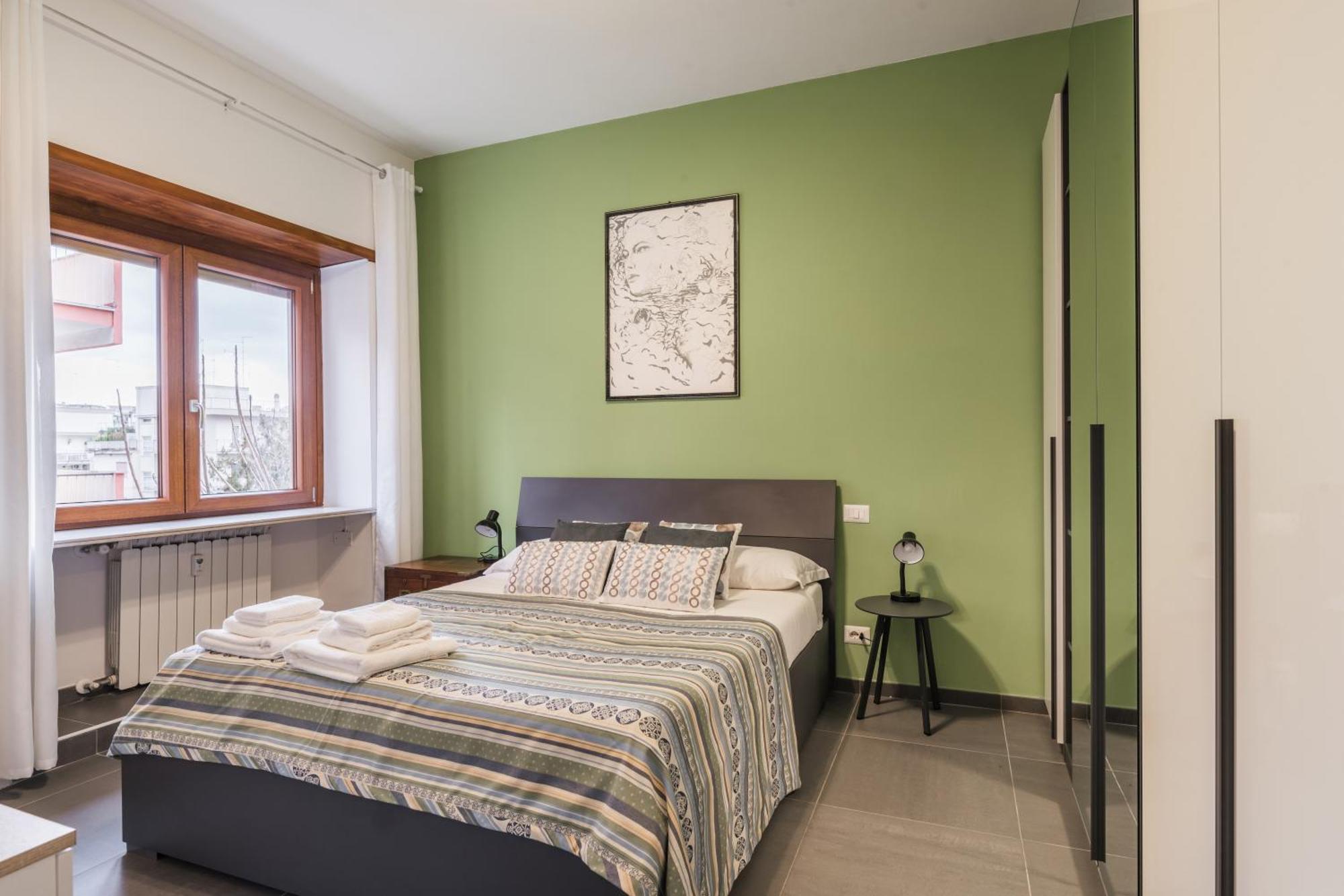 Apartment One's Place *